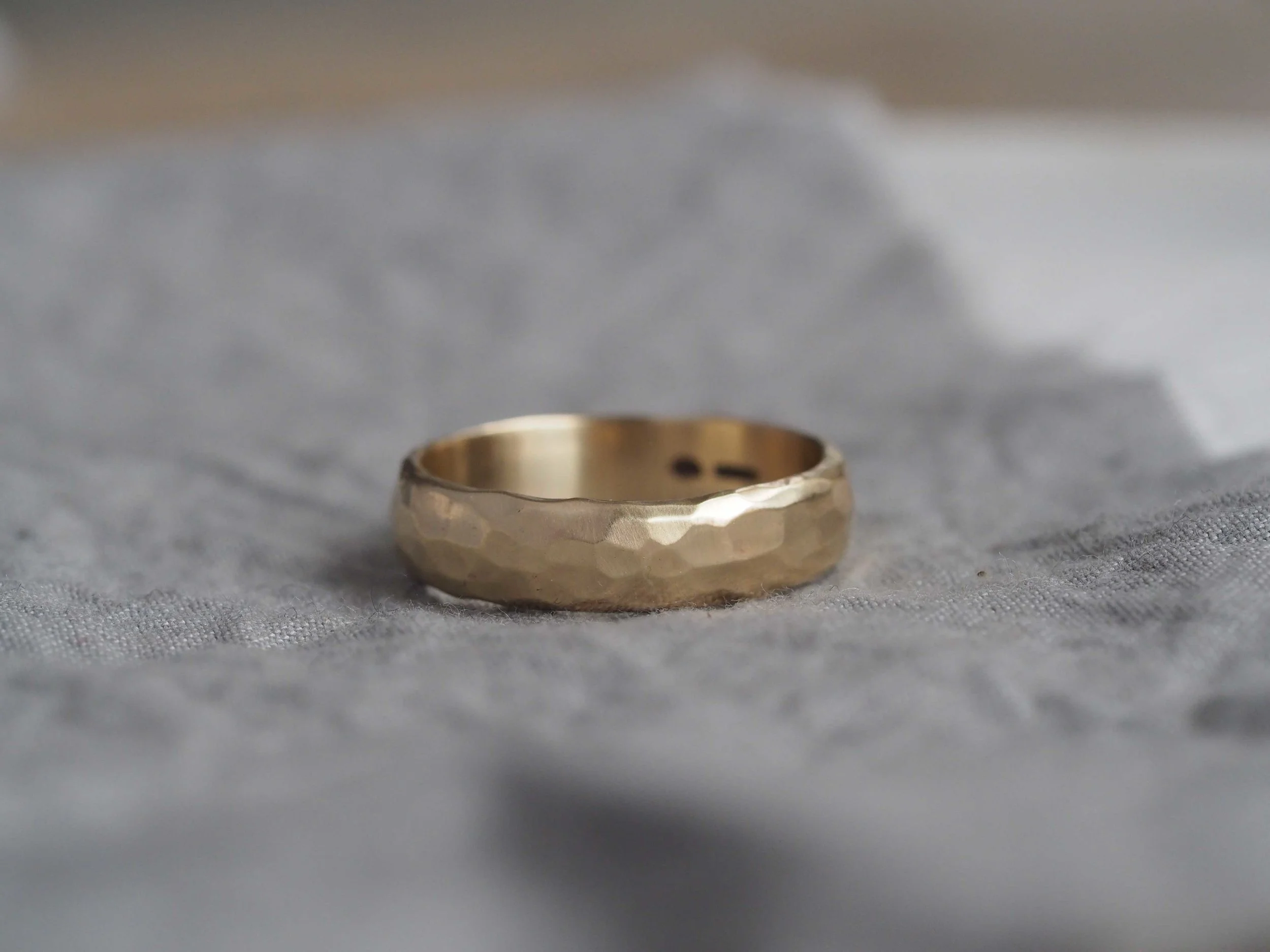 18ct Yellow Gold Wide Faceted Wedding Band
