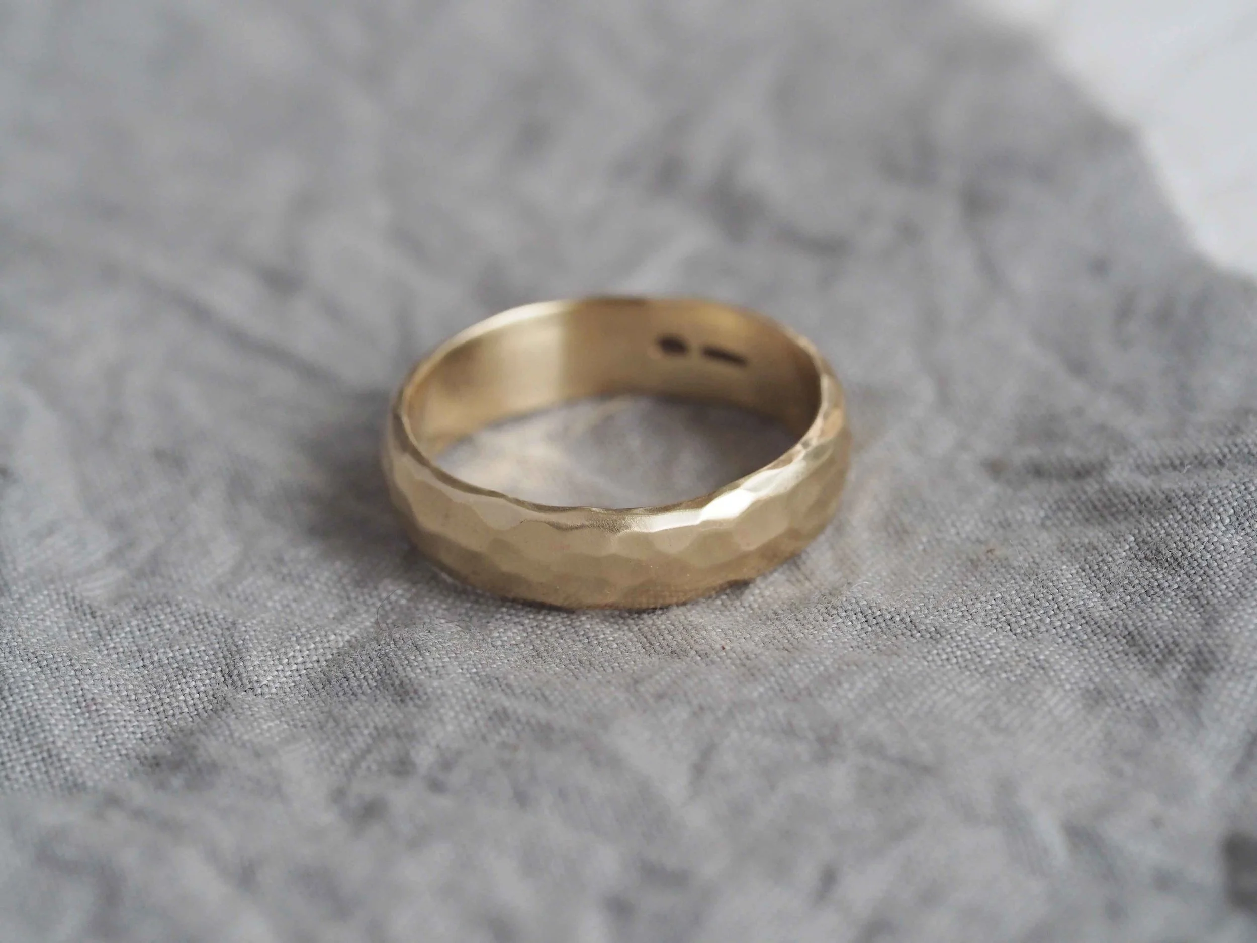 Wide Faceted 9ct Gold Band - 6mm wide