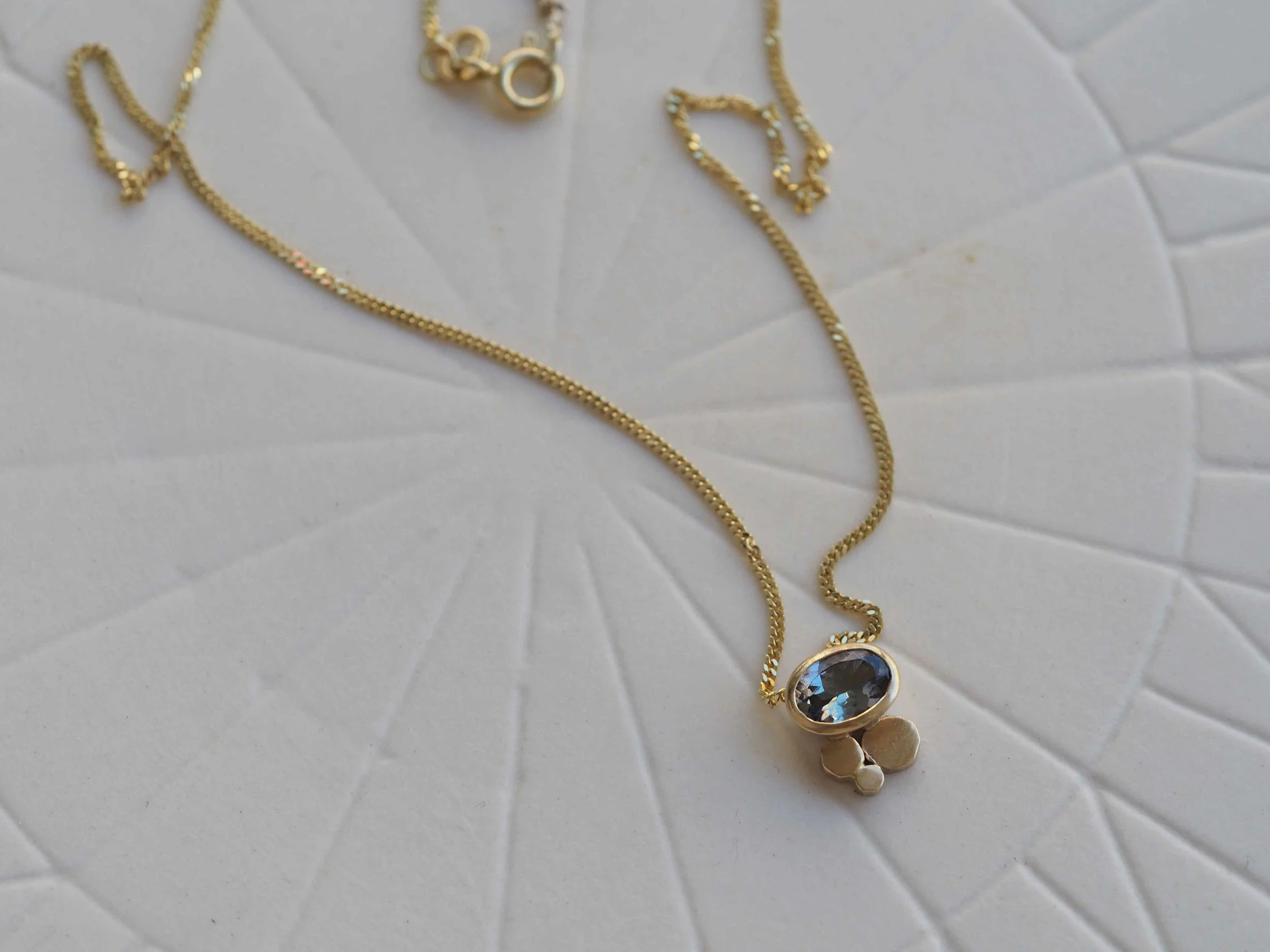 Modern-Minimal-Daywear-Jewellery.jpg
