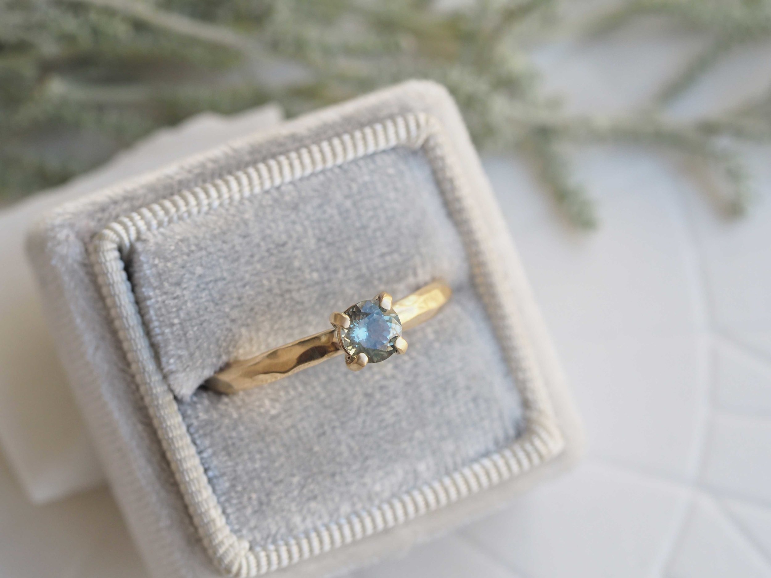 Hannah-Batstone-Contemporary-Jewelry-Designer-Maker.jpg