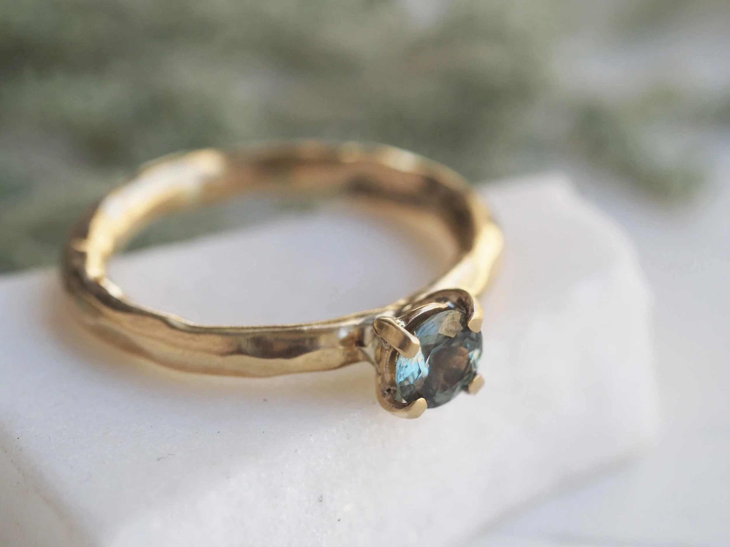 Hannah-Batstone-Modern-Minimal-Ring-Design.jpg
