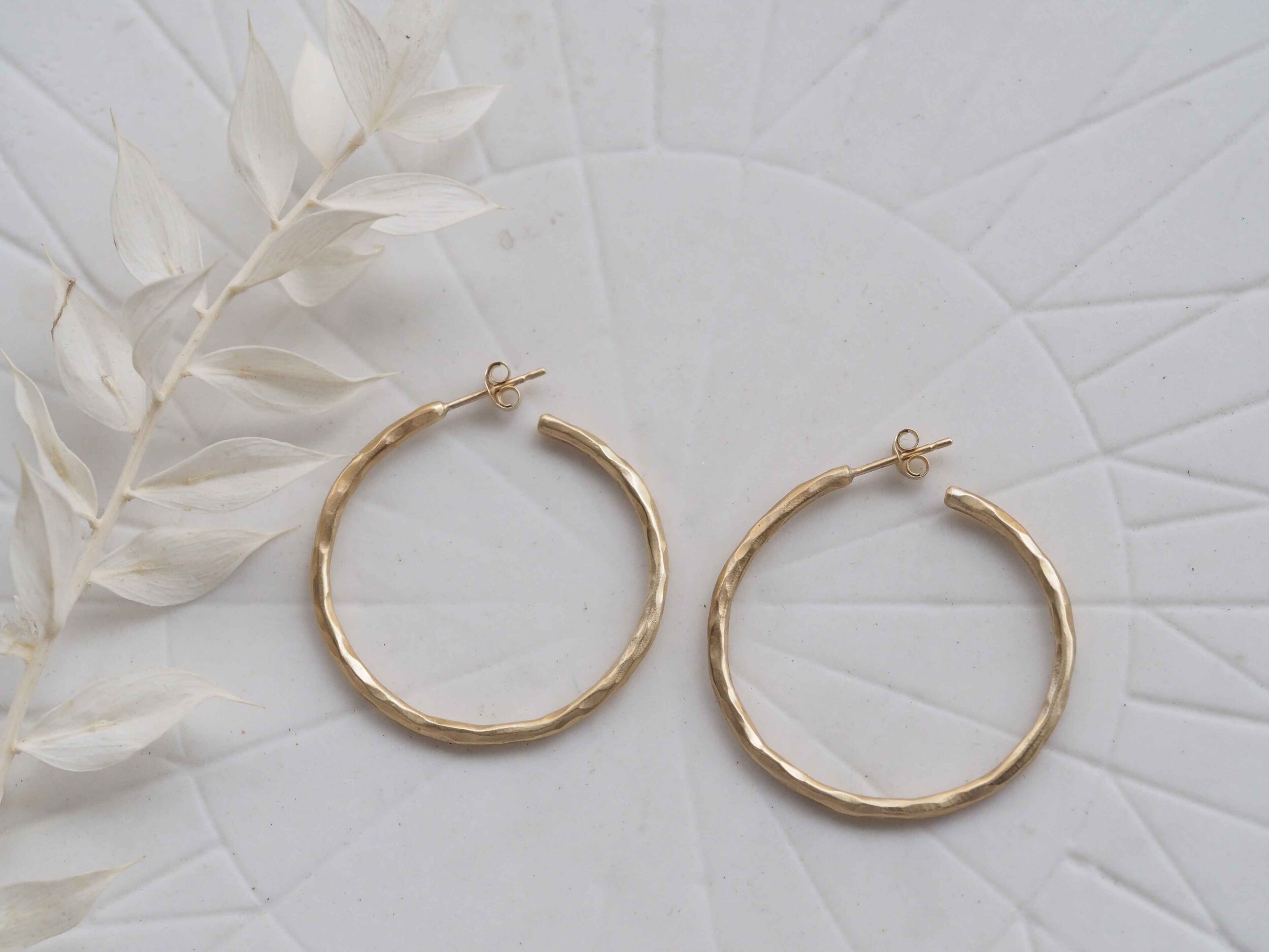 Update more than 155 pure gold hoop earrings latest