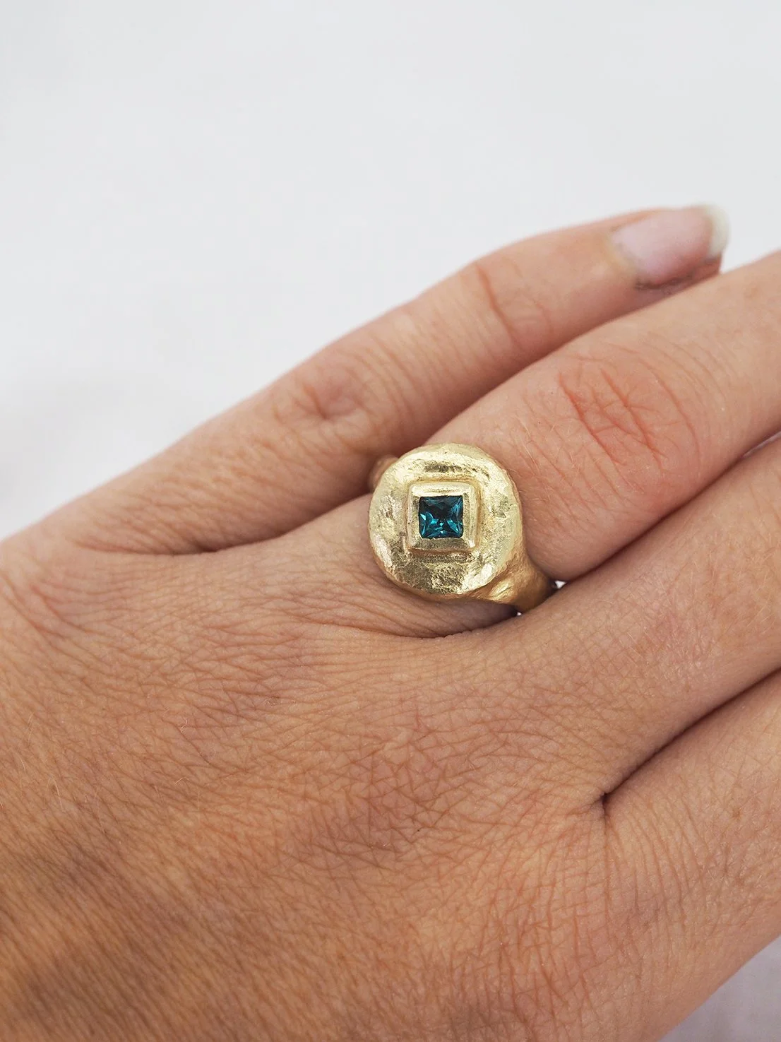 prin signet ring6.jpg