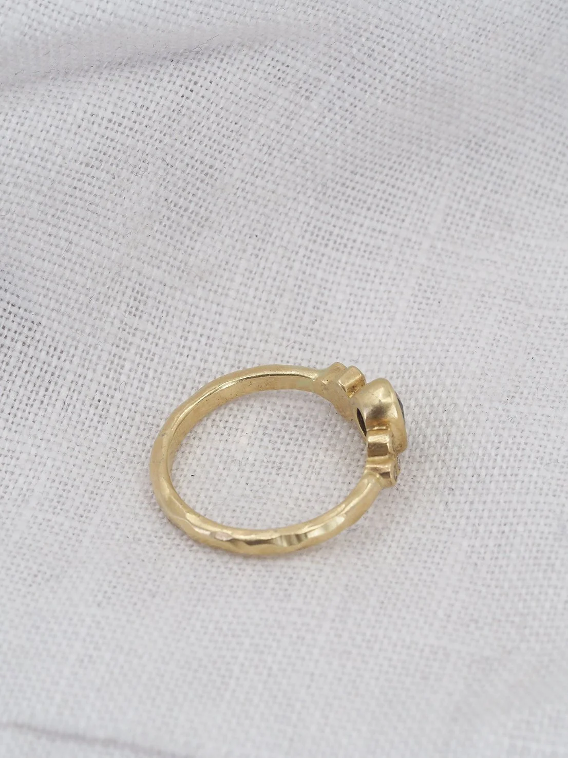 sapphire bead ring3.jpg