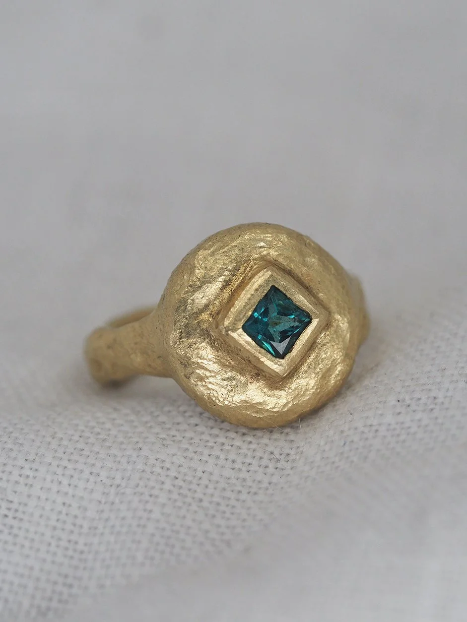 prin signet ring4.jpg