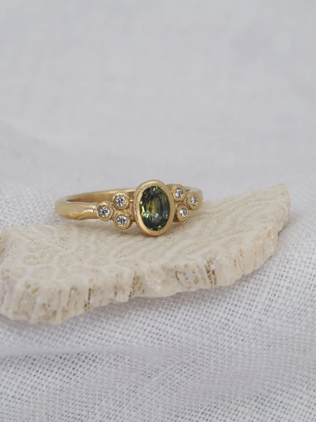 sapphire bead ring5.jpg