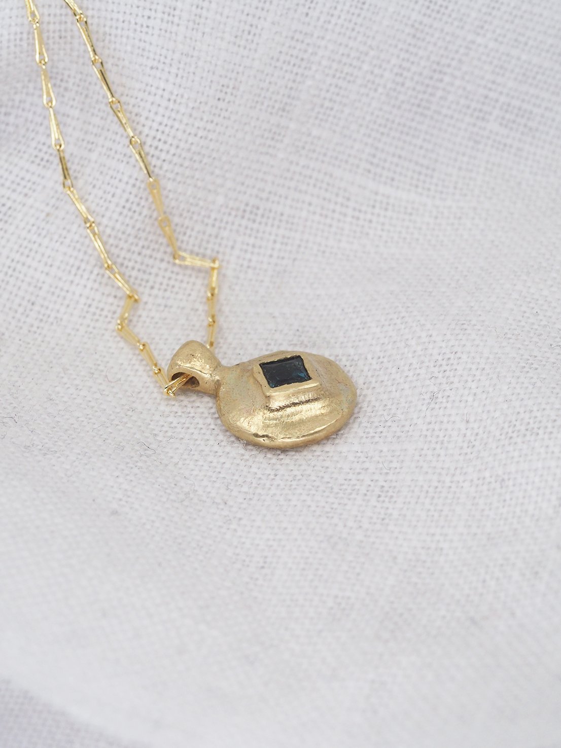 prin blue tourm pendant2.jpg