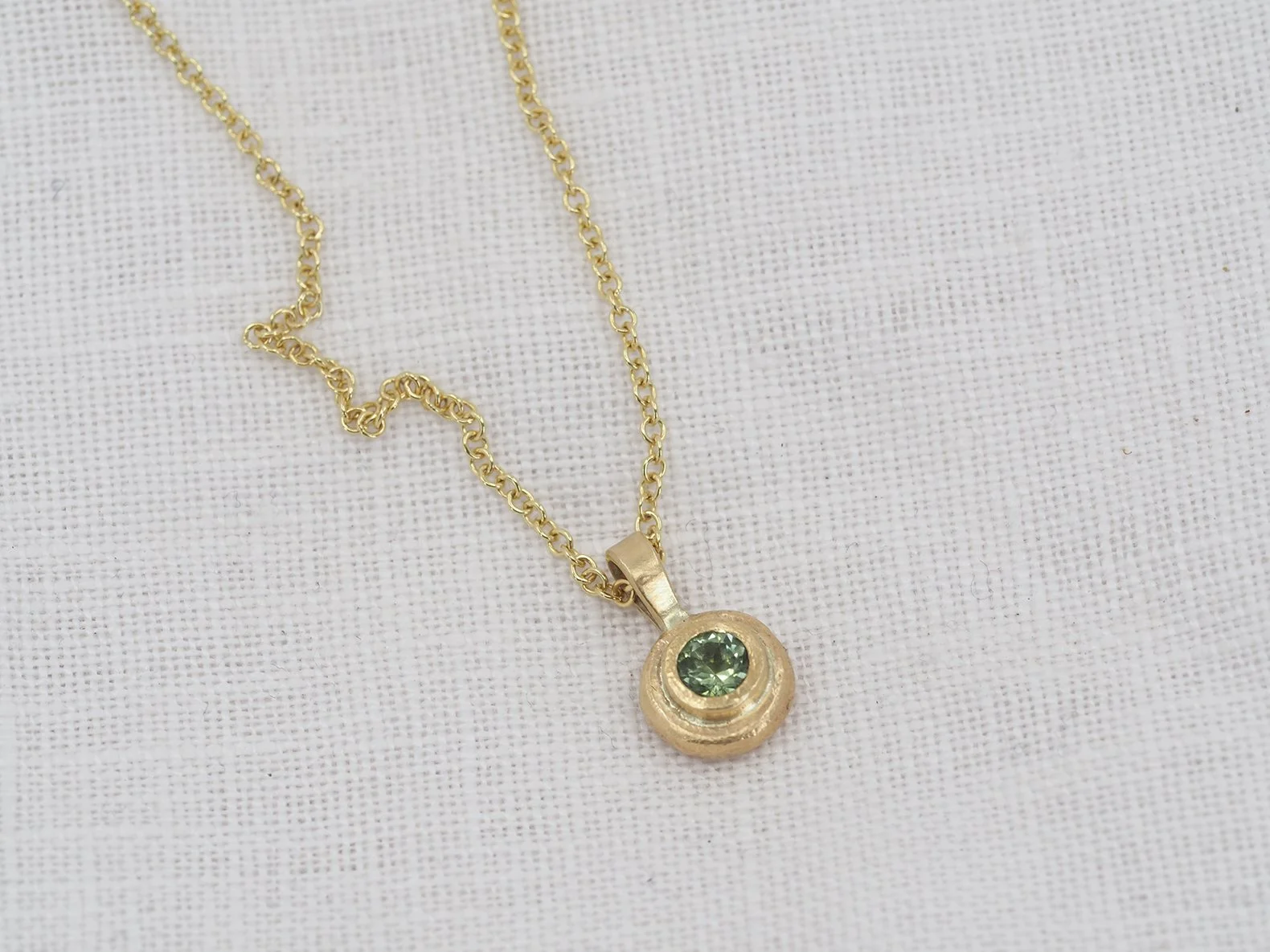 tourm pendant2.jpg