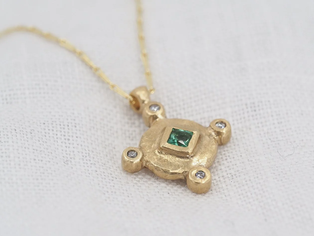 lewya emerald3.jpg
