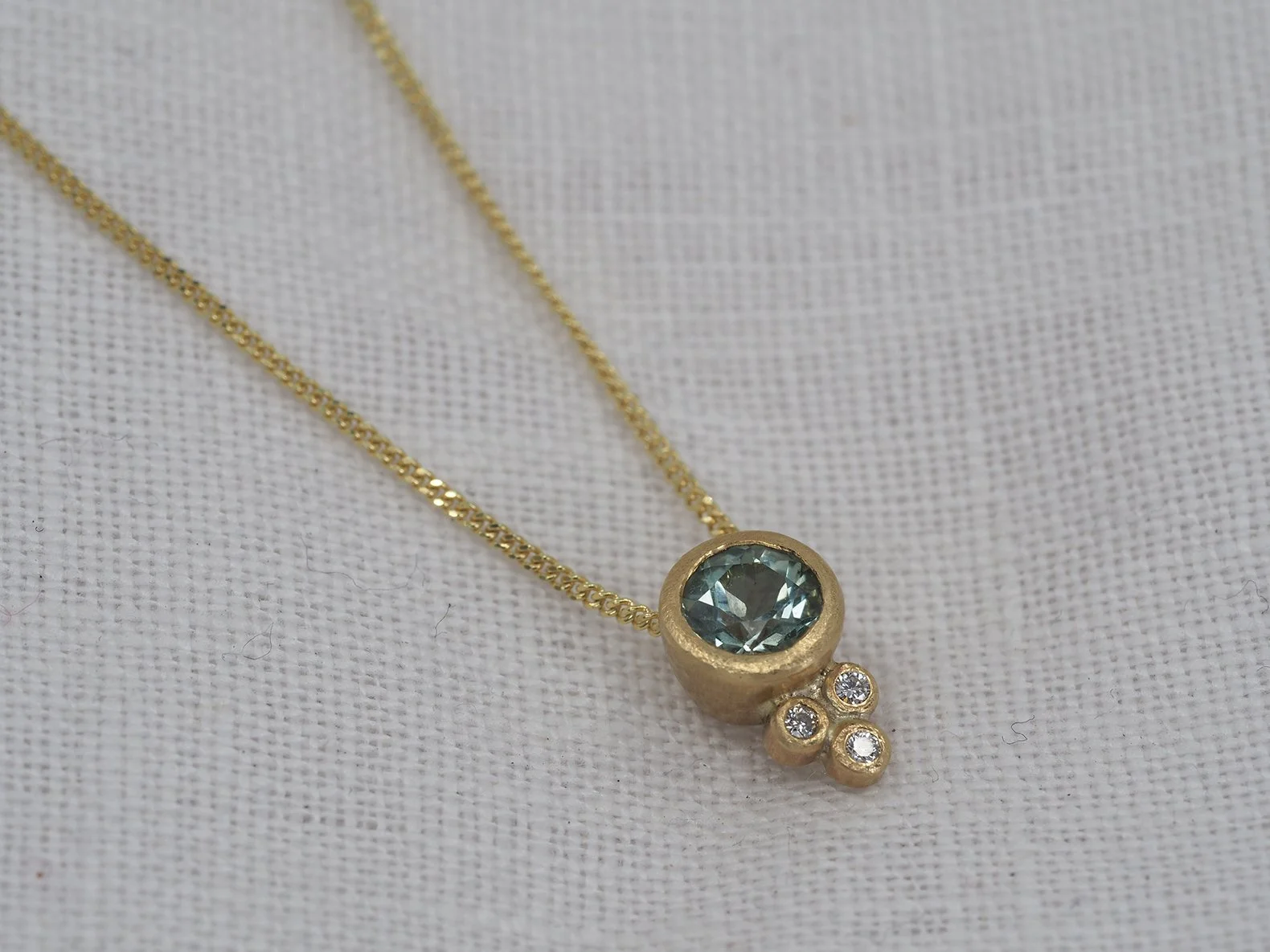 tourm bead necklace2.jpg