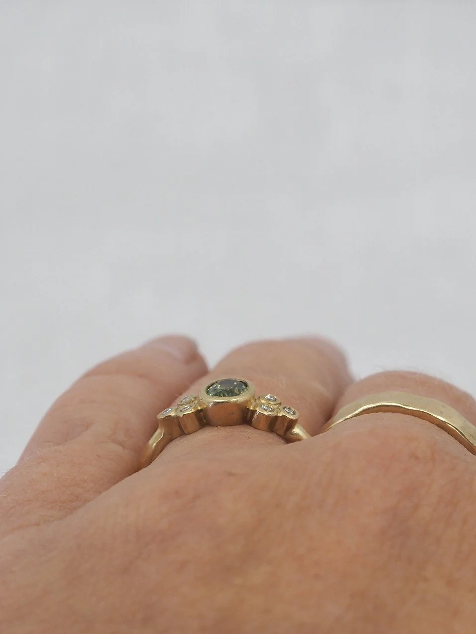 sapphire bead ring9.jpg