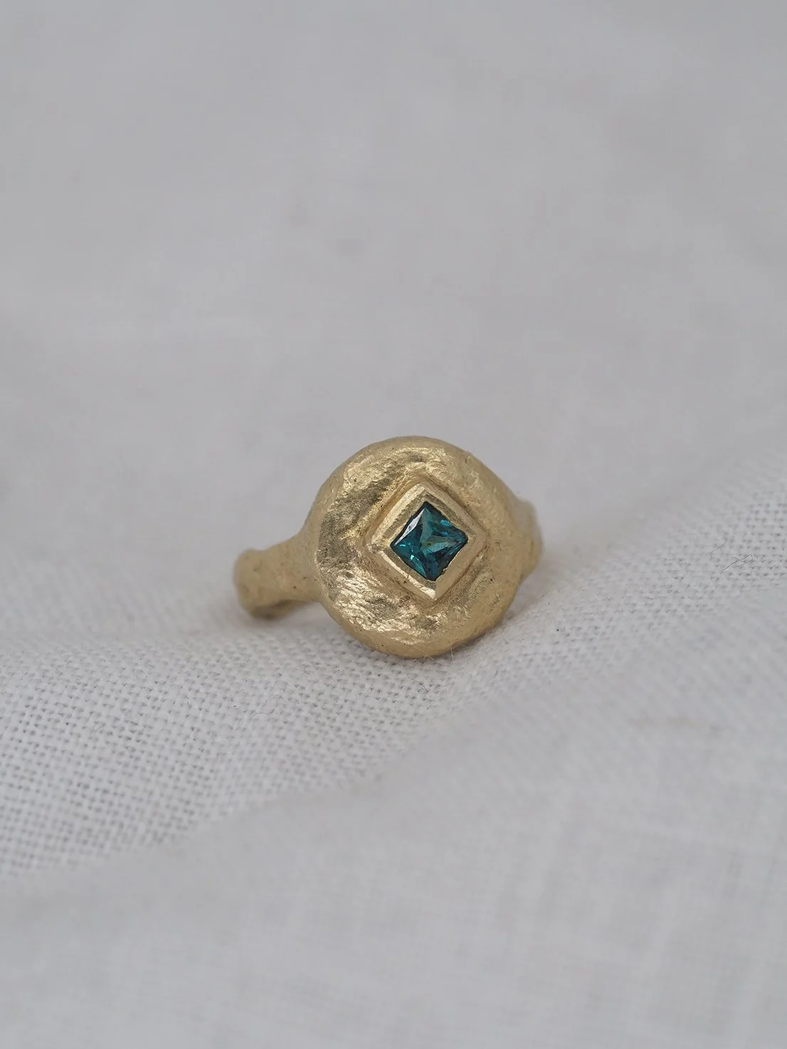 prin signet ring.jpg