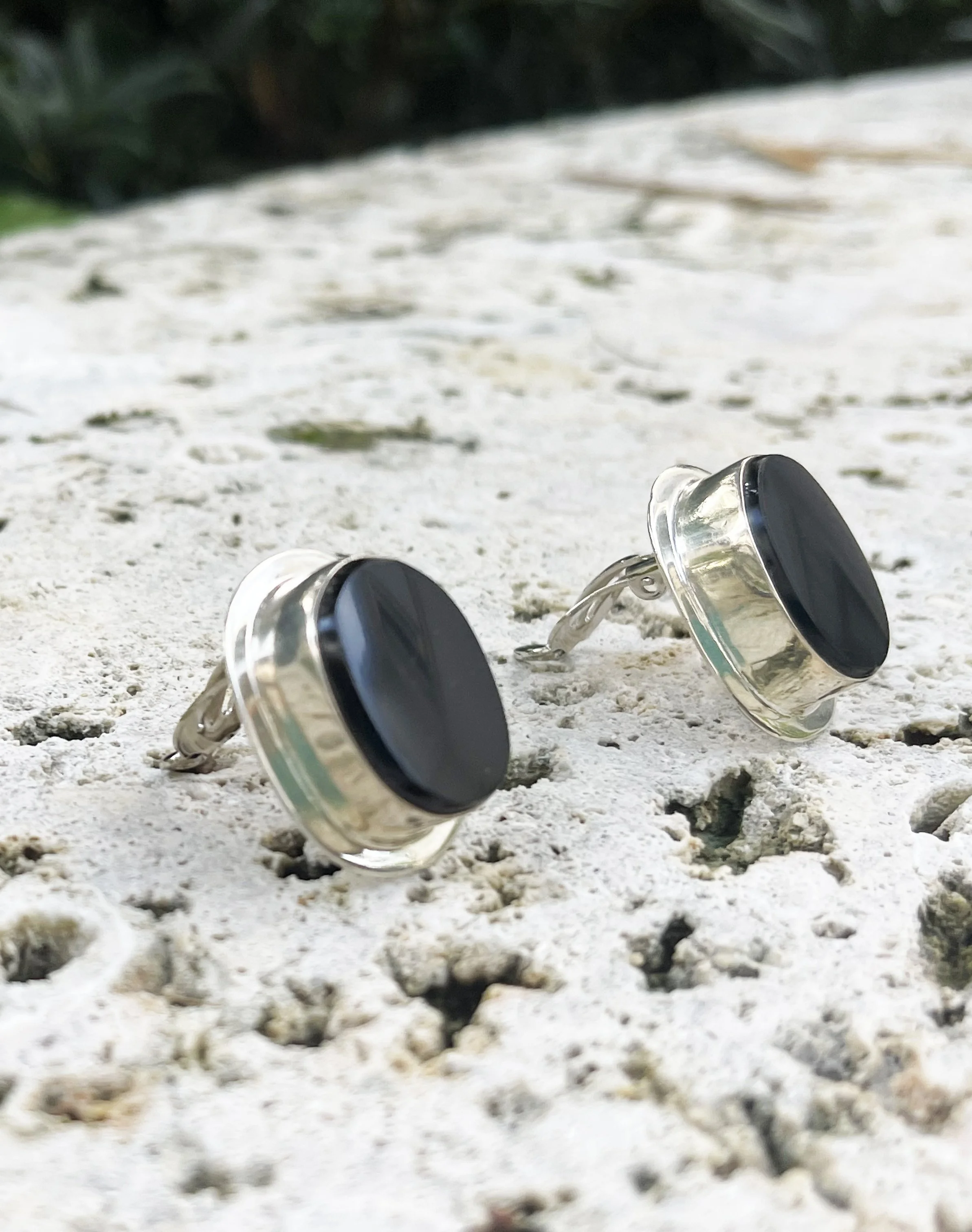 Silver Onyx earrings 3.jpg