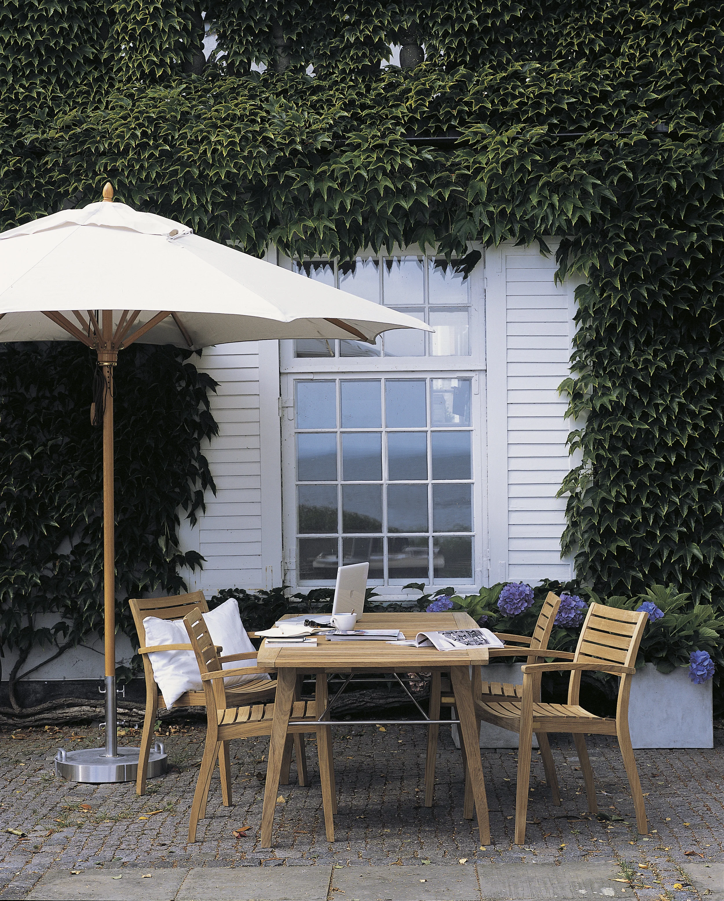 Design Cove Teak Chair.jpg
