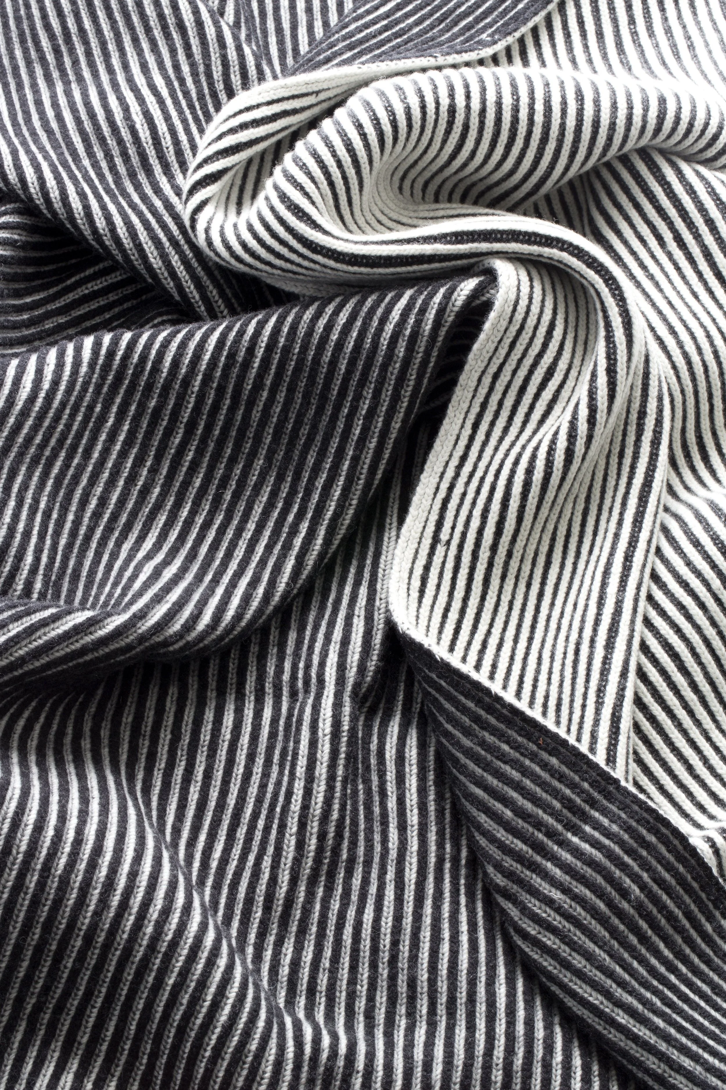 design cove wool throw charcoal.jpg