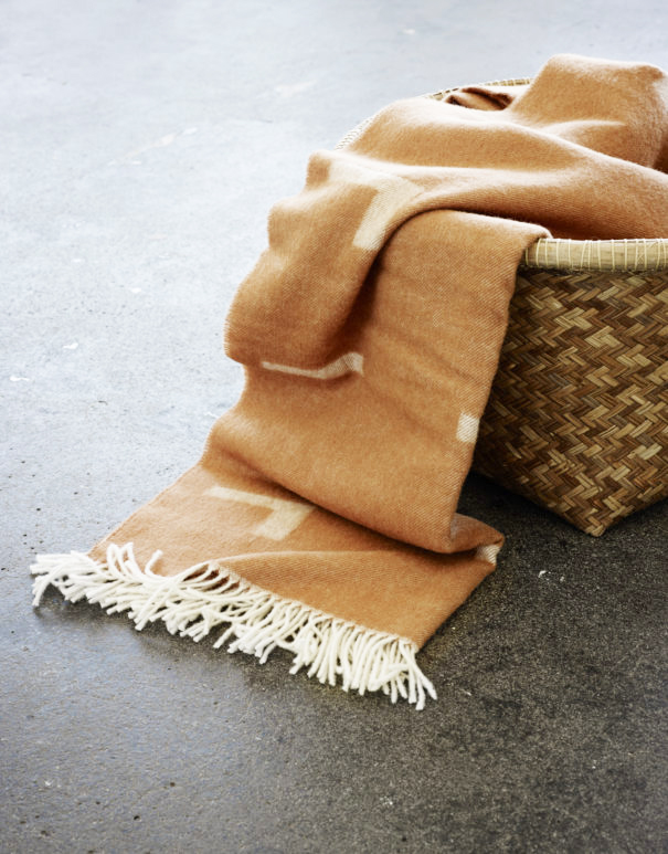 Design Cove Alpaca Wool Blanket O1.jpg