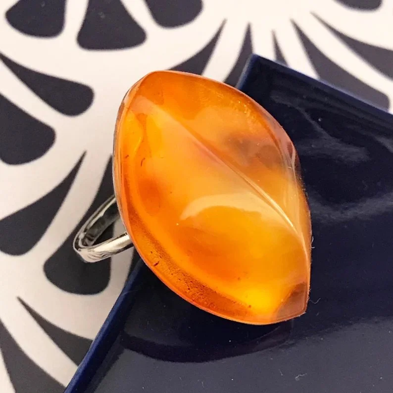 Amber ring 1.jpg