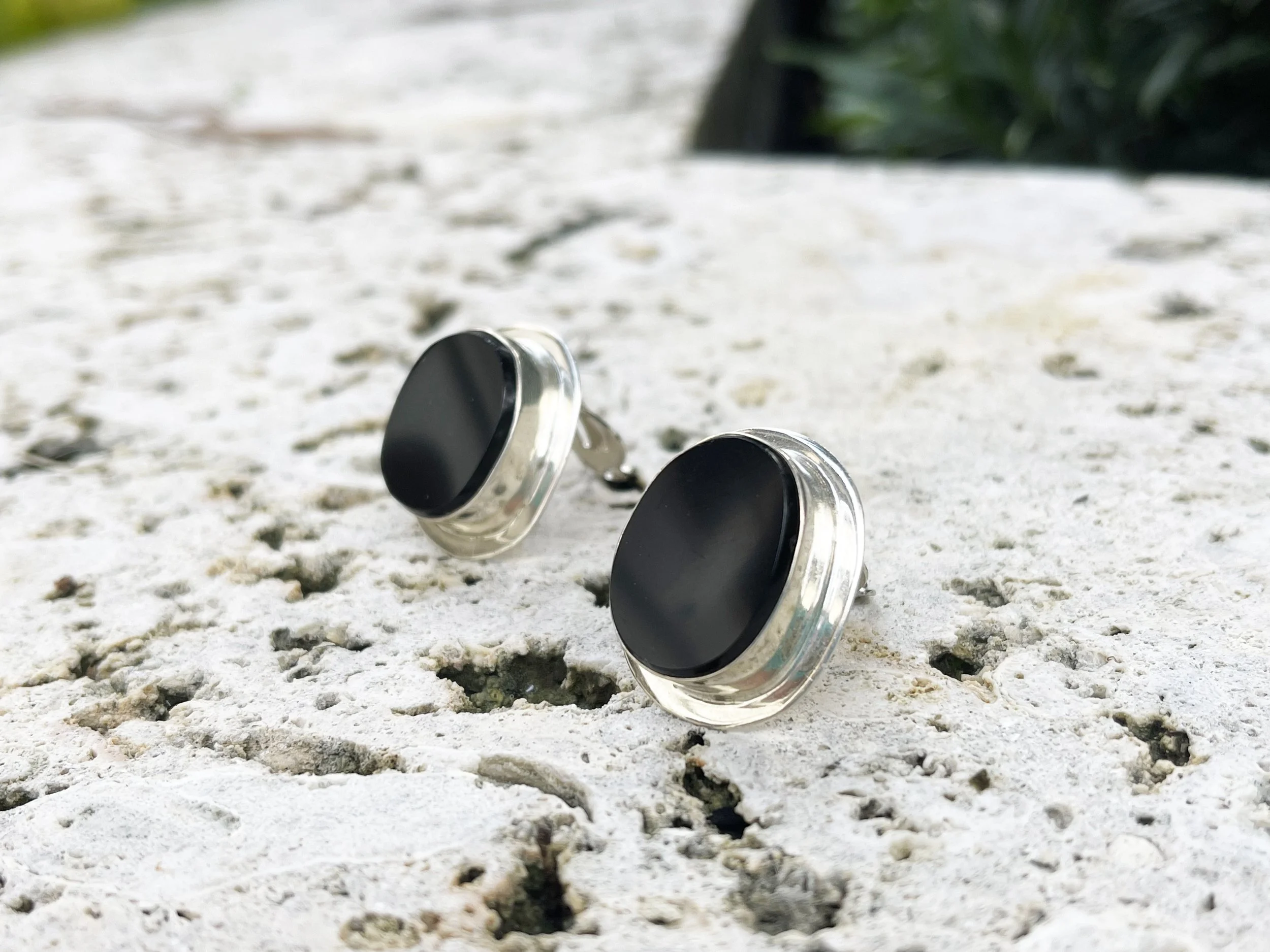 Silver Onyx earrings 4.jpg