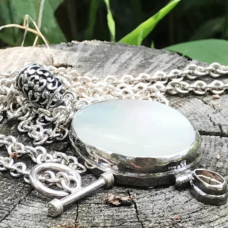 Silver Pearl Necklace 3.jpg