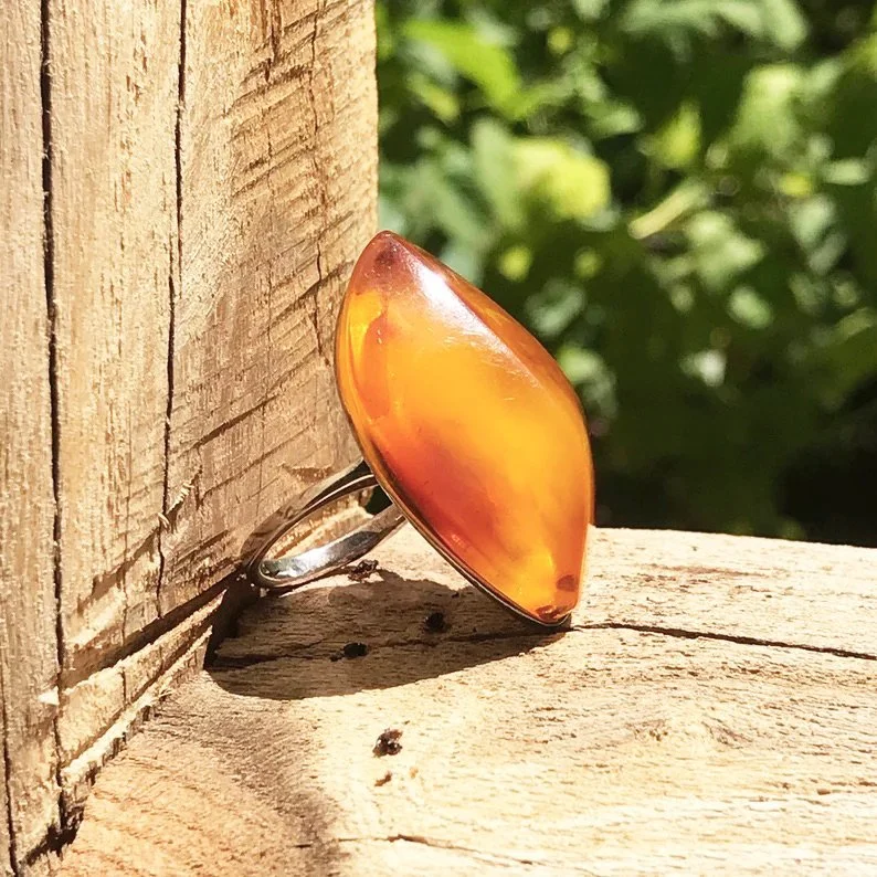 Amber ring 06.jpg