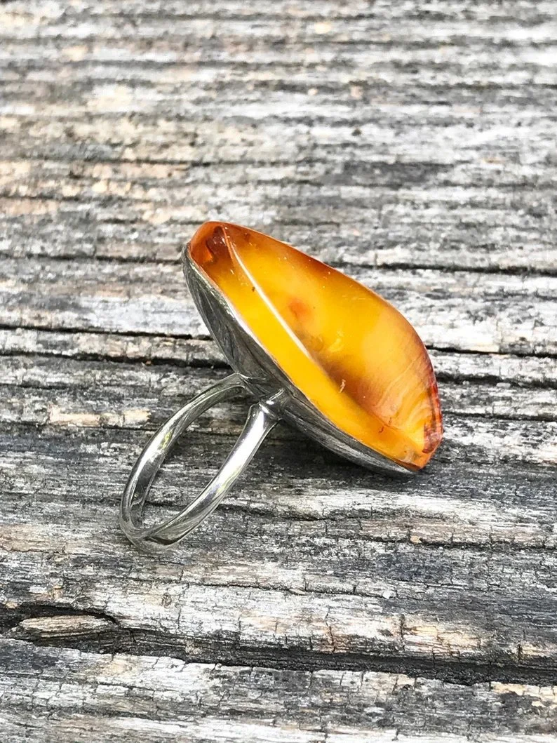Amber ring 04.jpg
