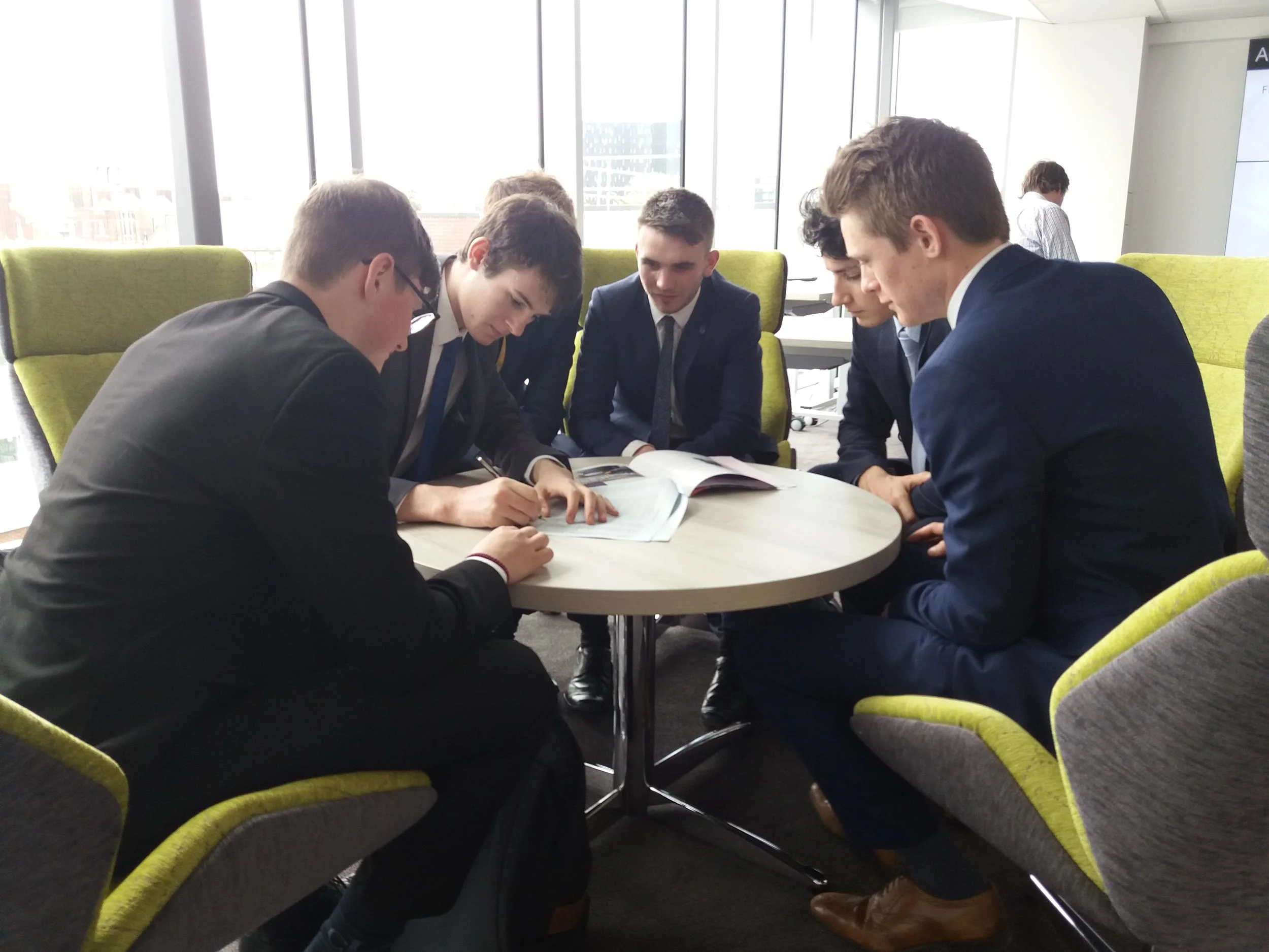 Students get a sneak preview of new university building