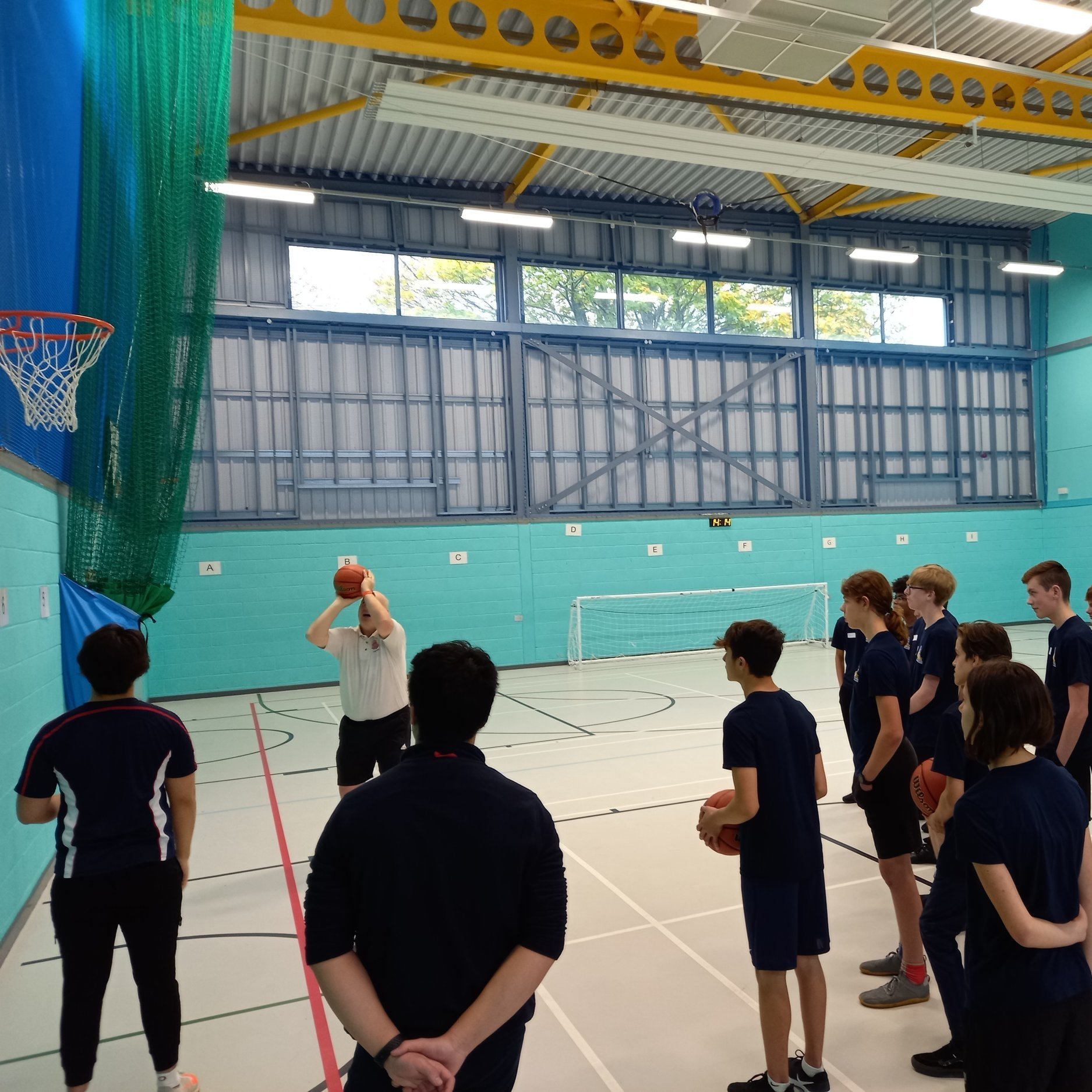 Winchester College Basketball friendly