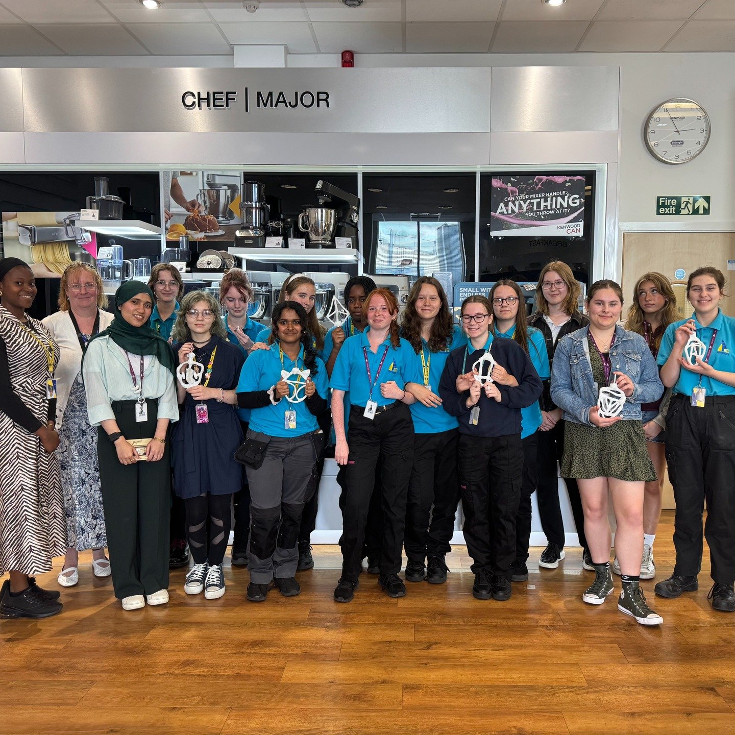 Last week we had an incredible opportunity to take some of our female students to @kenwoodworld giving them a chance to connect with woman who have forged successful careers within STEM.
Through engaging Q&A sessions and hands-on problem-solvin