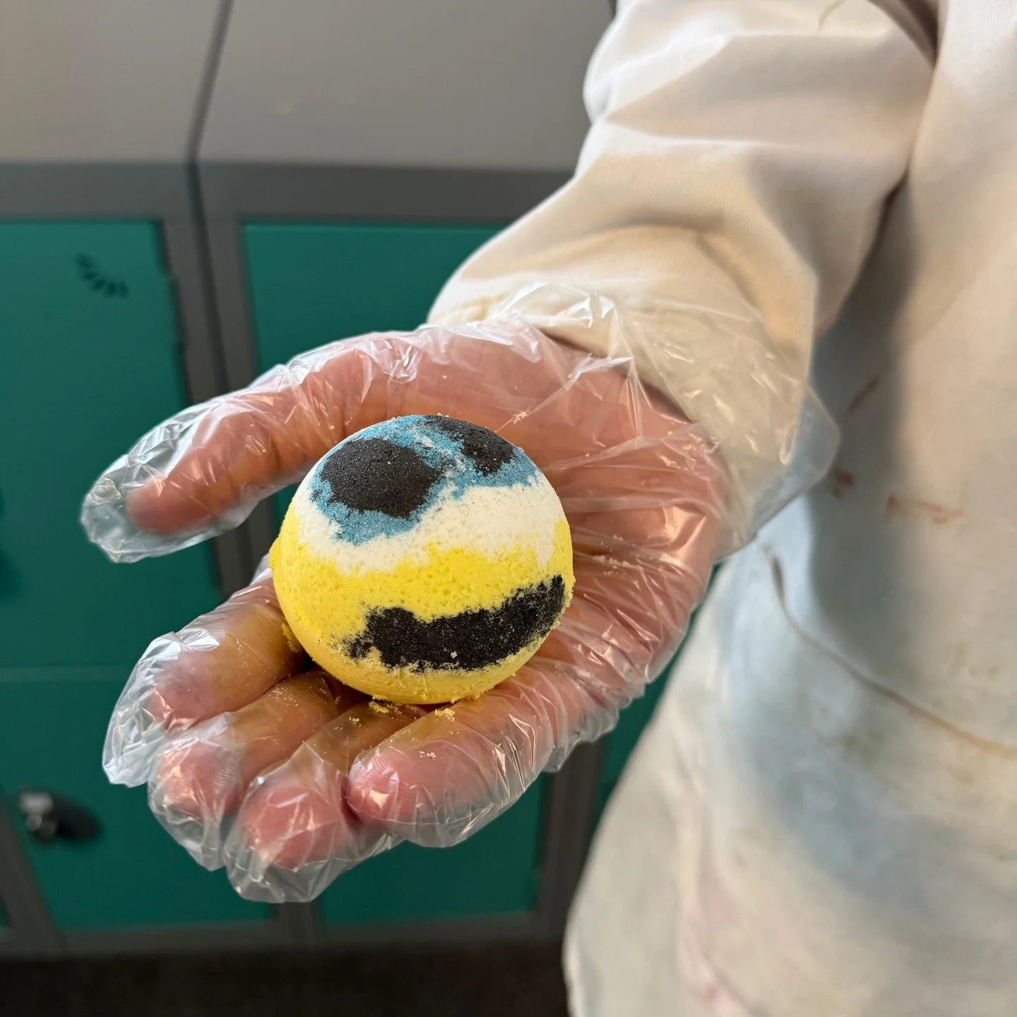 Our students have been busy in their Cosmetic Chemistry enrichment, developing and testing their very own bath bombs - with impressive results. 

Enrichment is built into the UTC Portsmouth timetable, giving every student the opportunity to develop v
