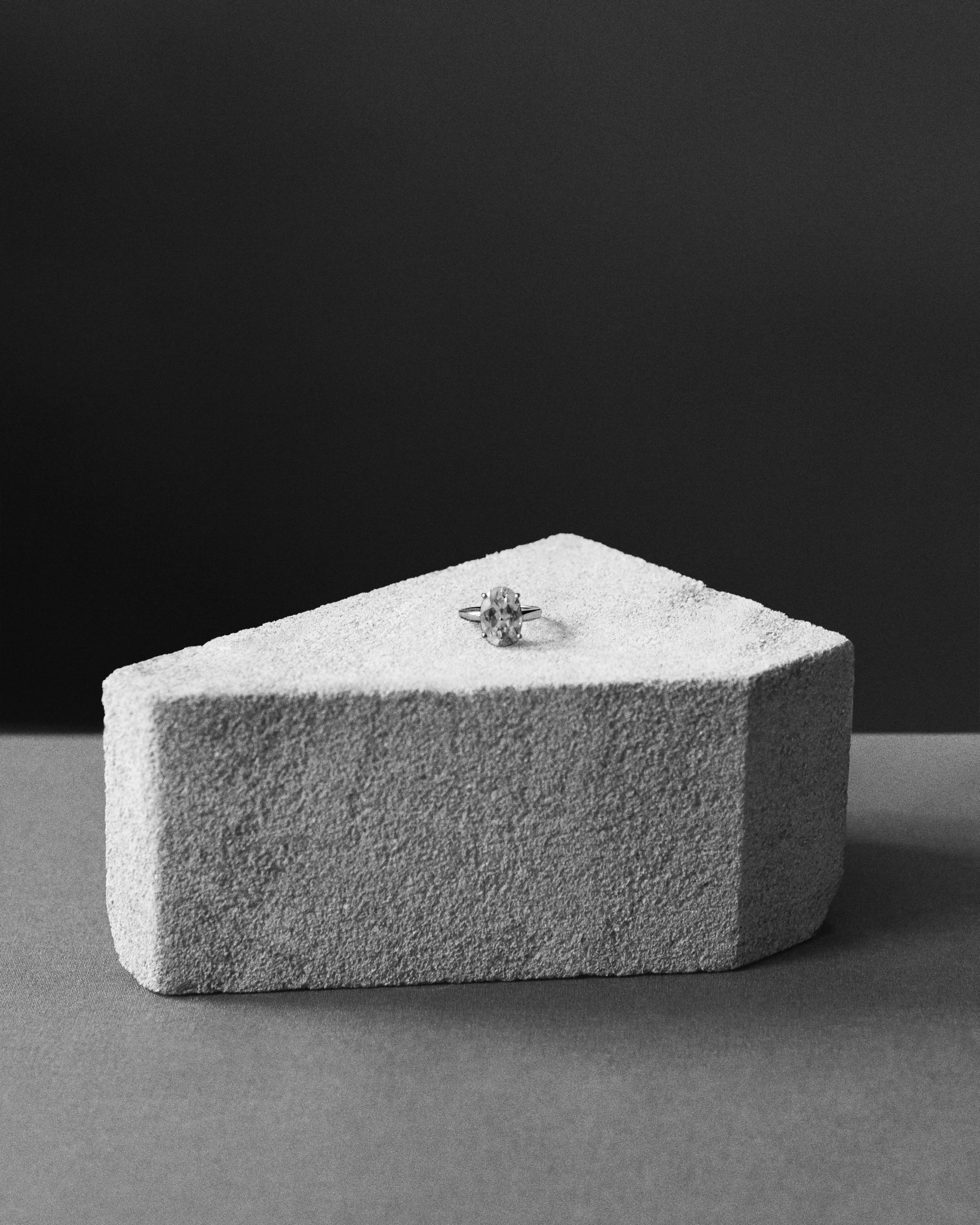Masthead_Marina_Testino_Ring.jpg