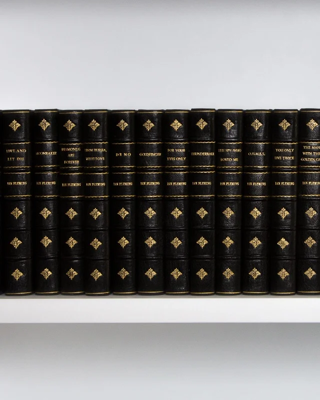 Ian+flemings+book+series.jpg