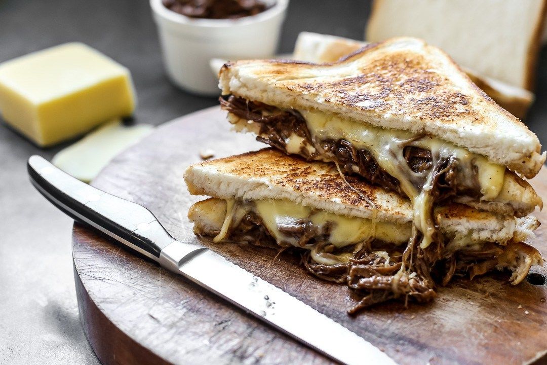 Brisket-Grilled-Cheese-Wide_zzdacy.jpg