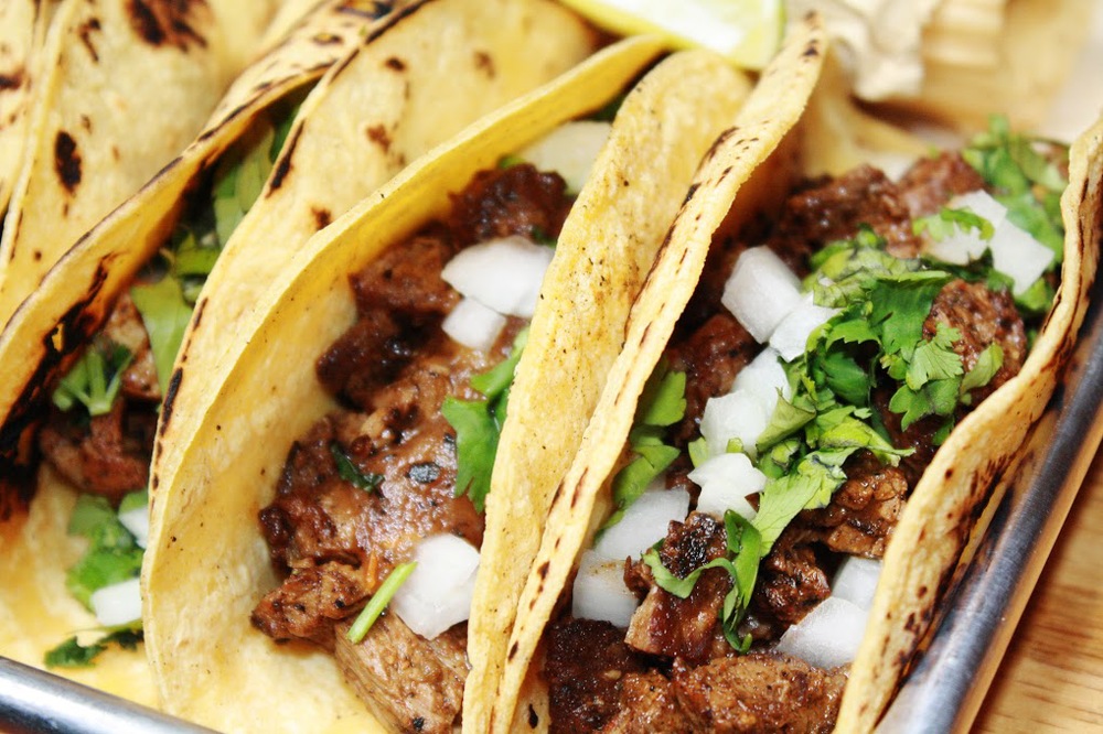 tacos+on+a+tray.jpg
