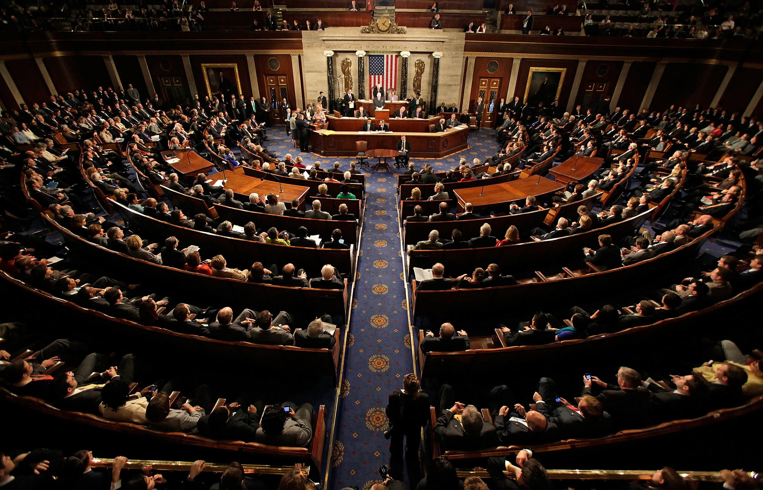 Anticipating Trouble: Congressional Primaries and Incumbent Behavior