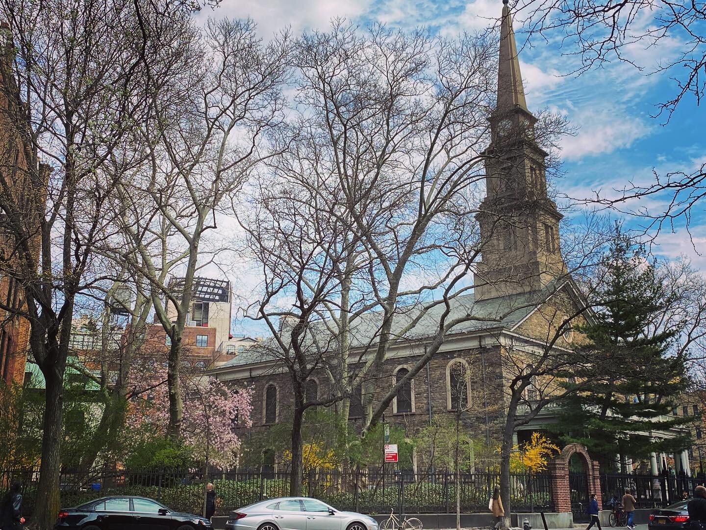 #earlyspring #lunchtimewalk #stmarkschurchinthebowery