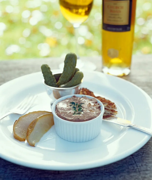 Pate for Dom Post wine guide