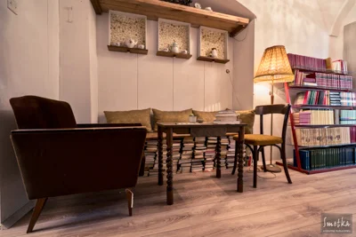 Smetka_jul2018_readingroom_1.jpg
