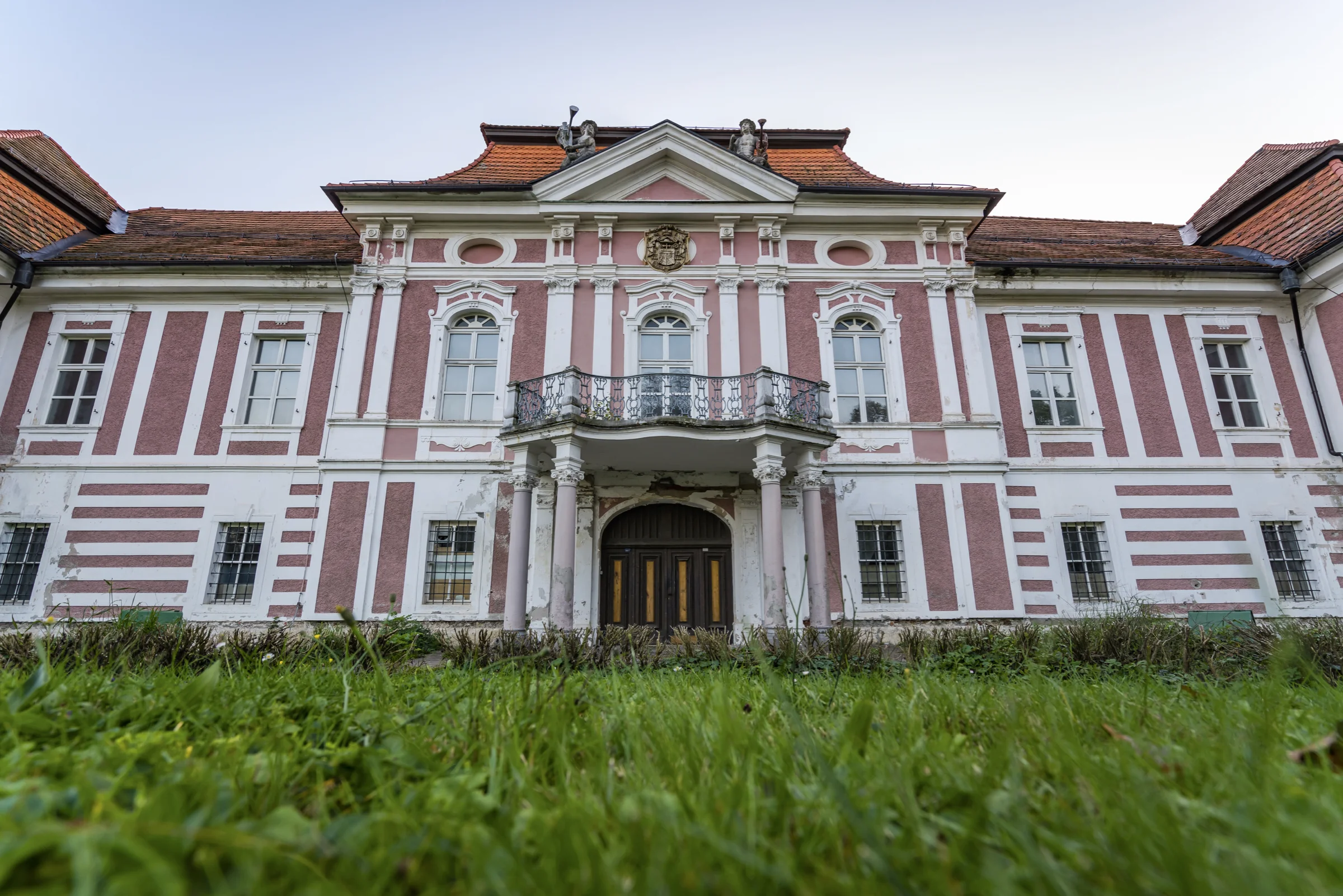 1. DVOREC BETNAVA 4.jpg
