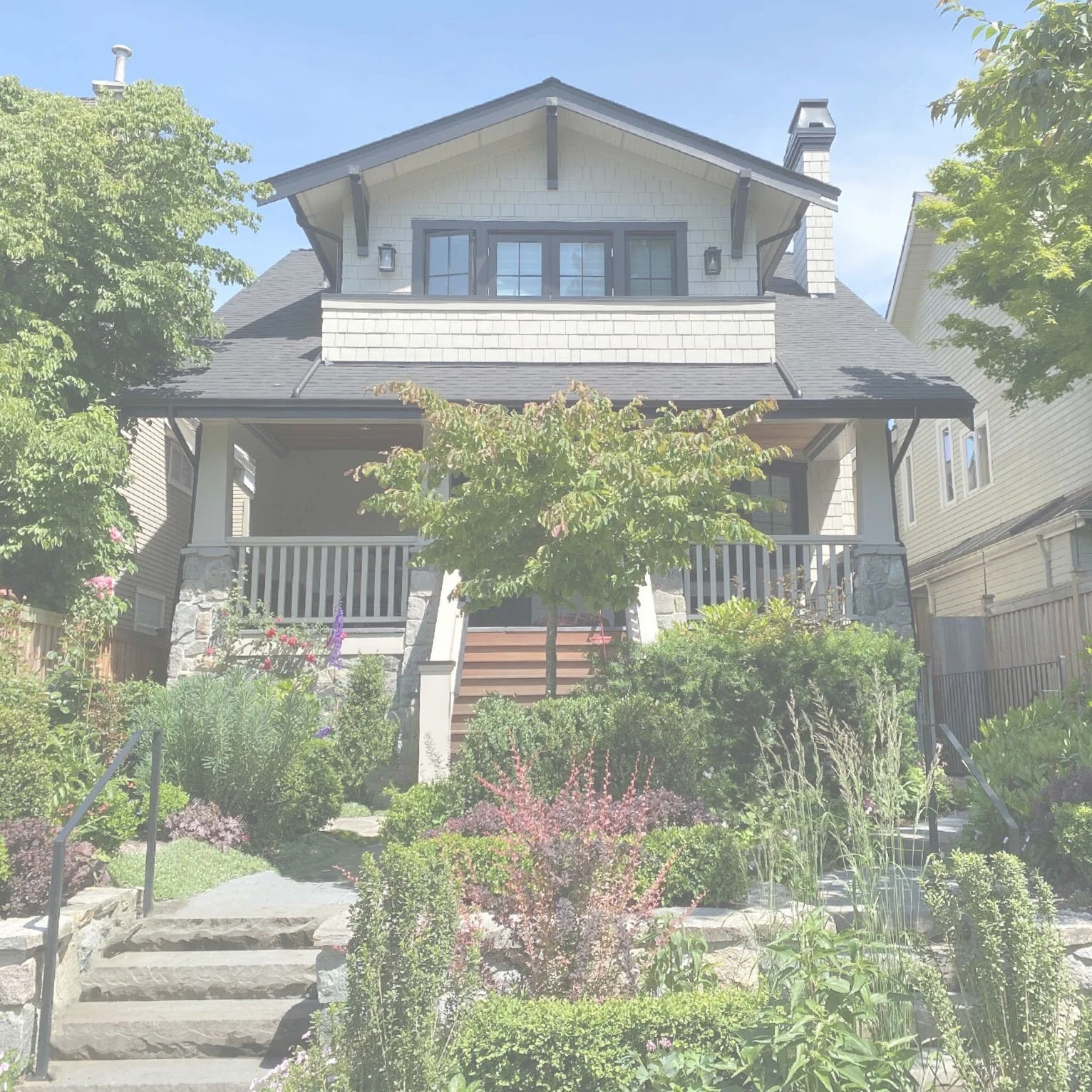 Heritage Conversion in the Dunbar area, Vancouver BC. Build by Nestworks. Architecture by Jakobsen Associates and Interior by Sloane Tate Interiors. Photography by Realfoto.
