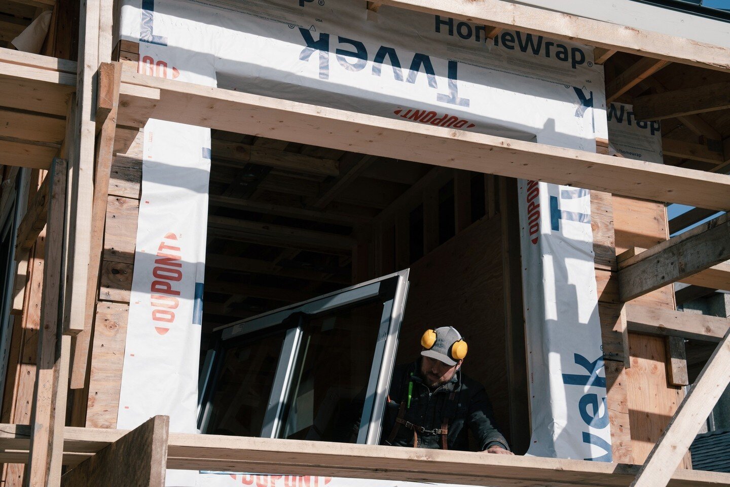 Forty Second. Custom New Build.⁠
⁠
📸  @smalltyler⁠
architect: @keithjakobsen⁠
@openwindowsinc⁠
.⁠
.⁠
.⁠
#nestworksconstruction #construction #concepttocompletion #constructionlife #integrity #quality #value #qualityhomes ⁠
⁠
#britishcolumbia #pacifi