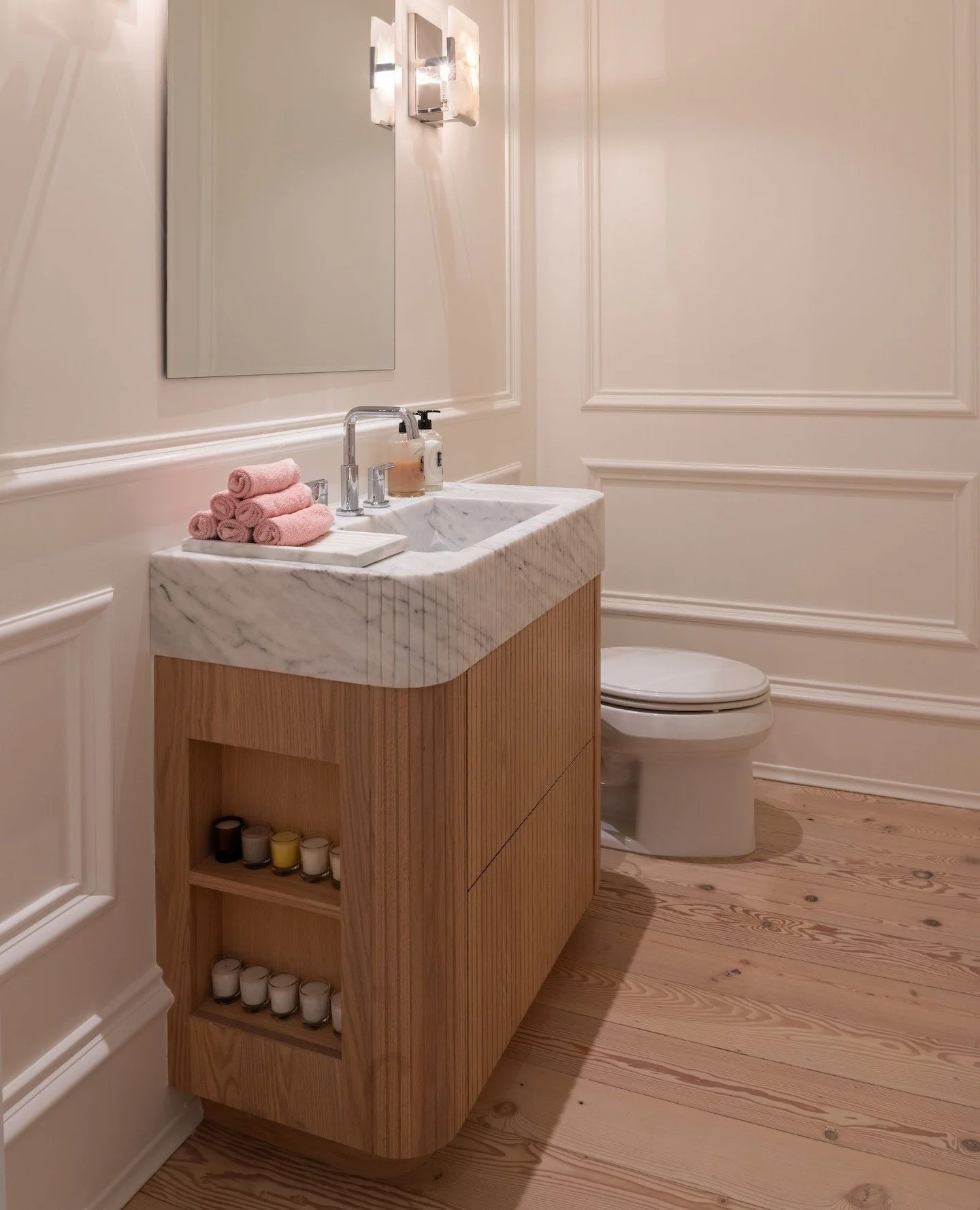 SW Marine. Renovation.⁠
⁠
Final reveal. Part 3 of 4. For more go to www.nestworks.ca⁠ ⁠
⁠
📸  @paulgrdinaphoto⁠
architect: @formwerks⁠
⁠
@coelumber⁠
@dunbarlumbersupplyvancouver⁠
@kerrisdalelumber⁠
⁠
@airstreamheatingandac⁠
@fowlstoneelectric⁠
@j8plu