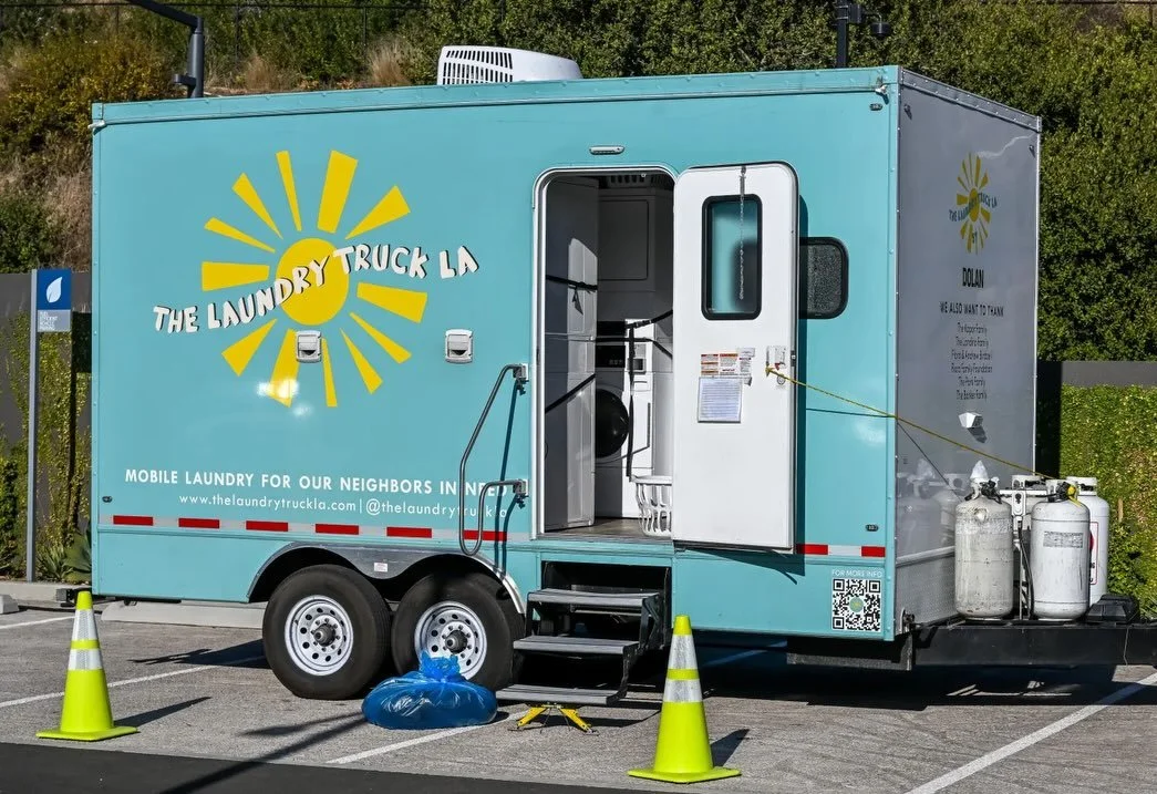 At The Laundry Truck LA, supporting our community in times of crisis is central to our mission. When the Eaton Fire and the Pacific Palisades Fire occurred in January 2025, our team mobilized to provide free mobile laundry services to residents affec
