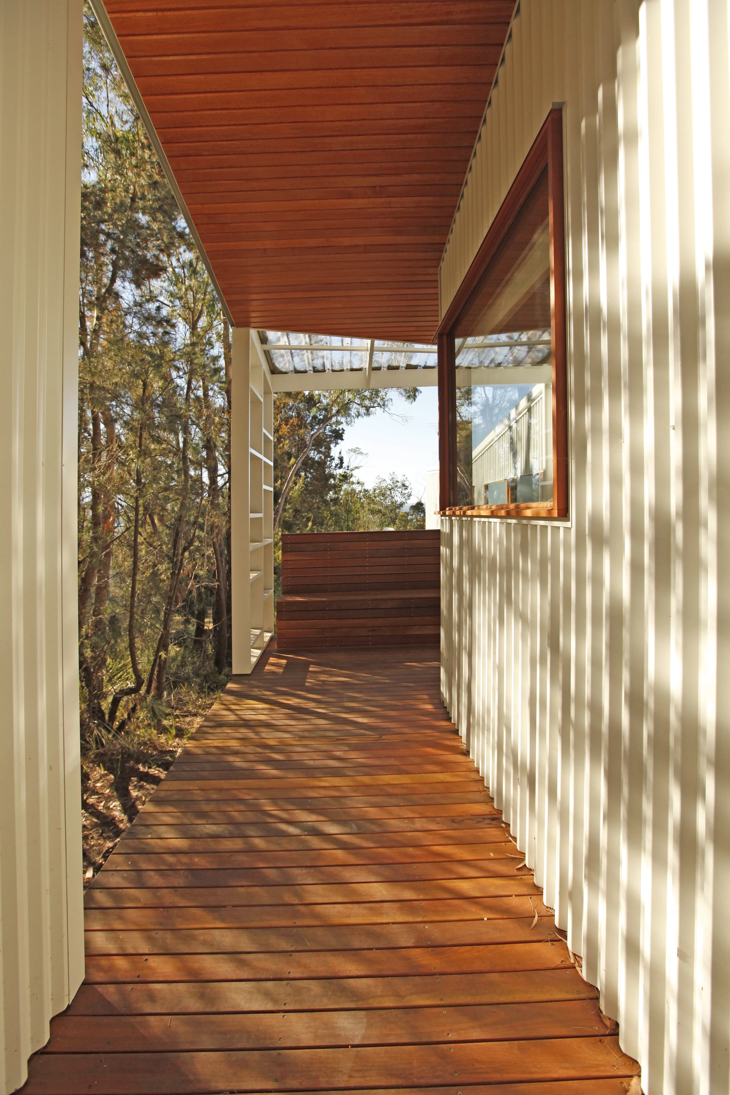 MWA - CONINGHAM - entry deck.jpg