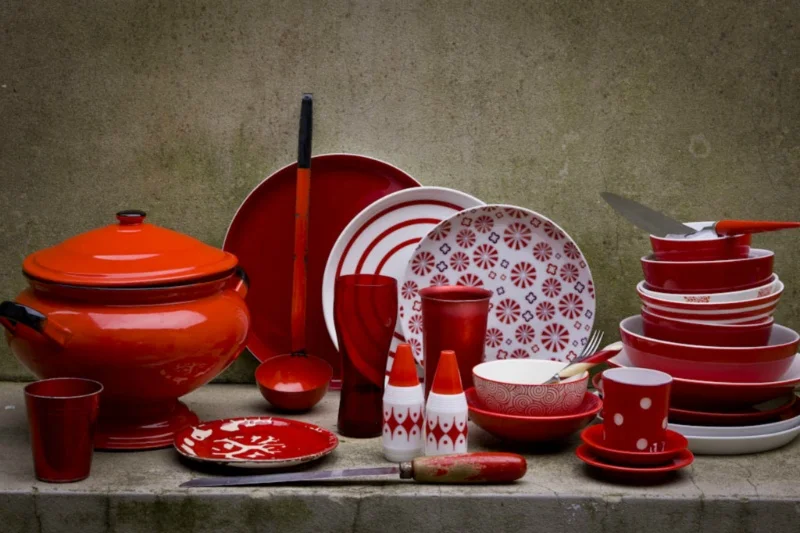 crockery_red.jpg