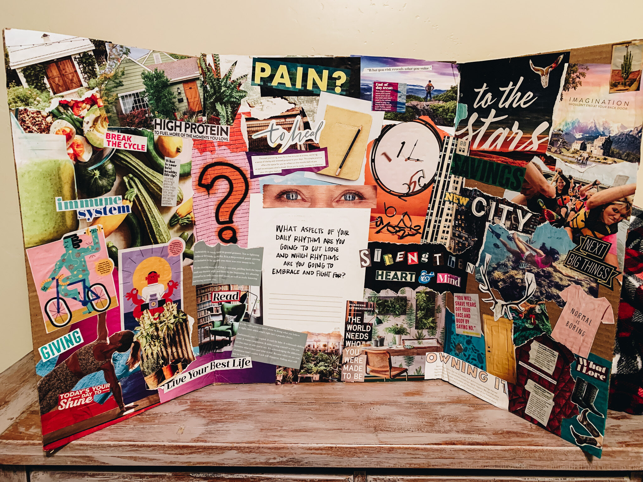 Creating My FIRST Vision Board (2021)  Collaging for New Year goals! 