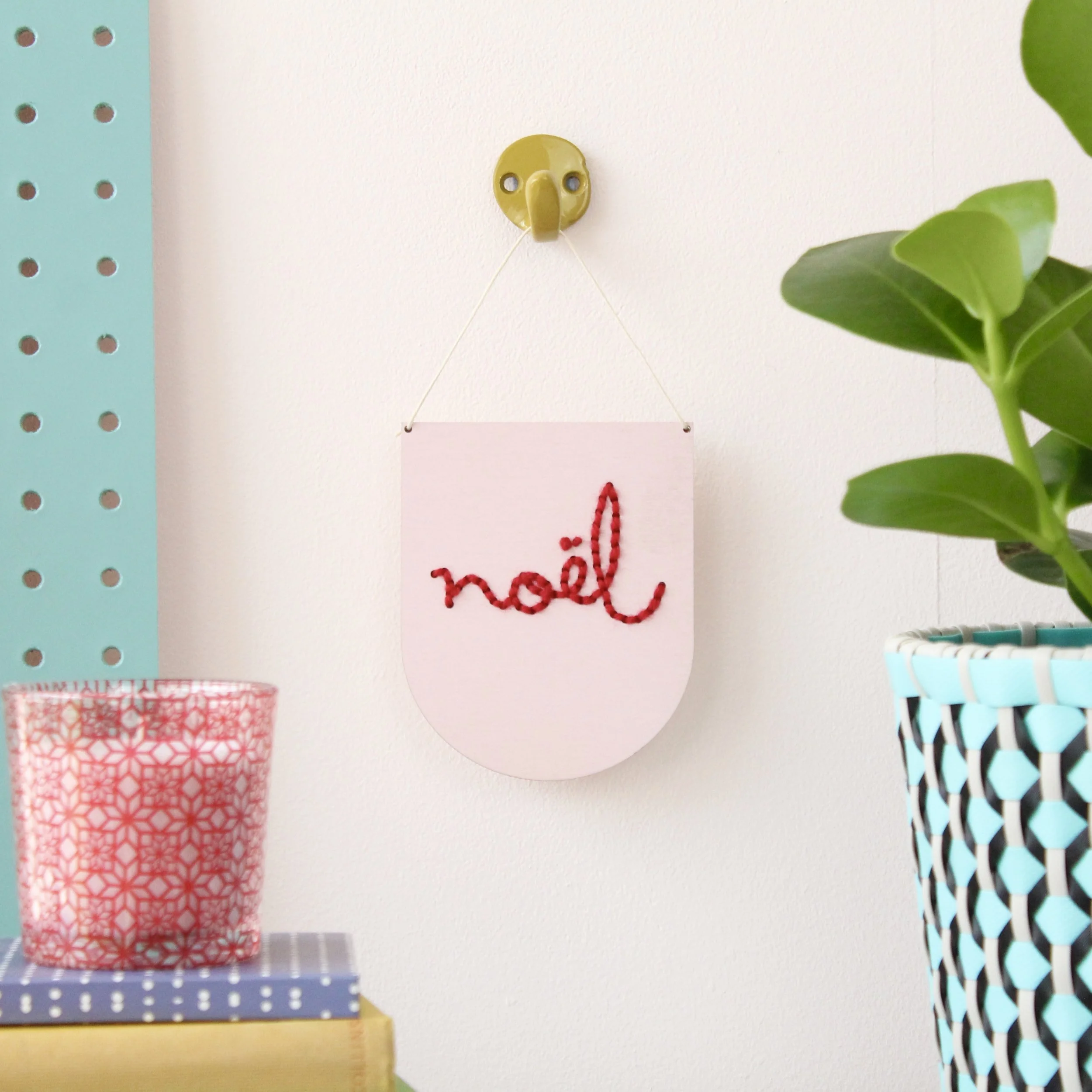 'Noel' Mini Script Embroidery Board Kit by Cotton Clara