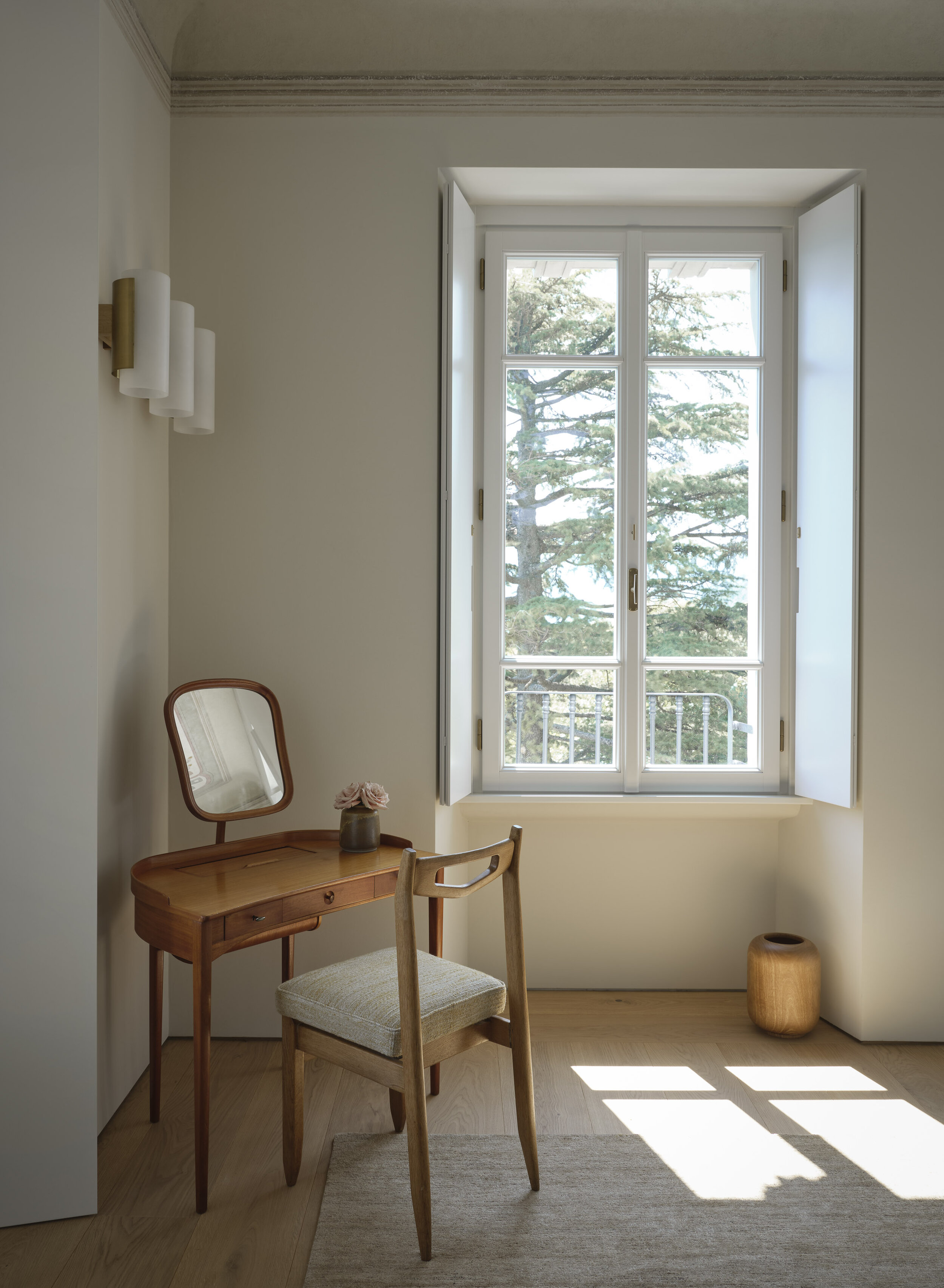 Lake Como Villa, Italy — STUDIO DAMINATO