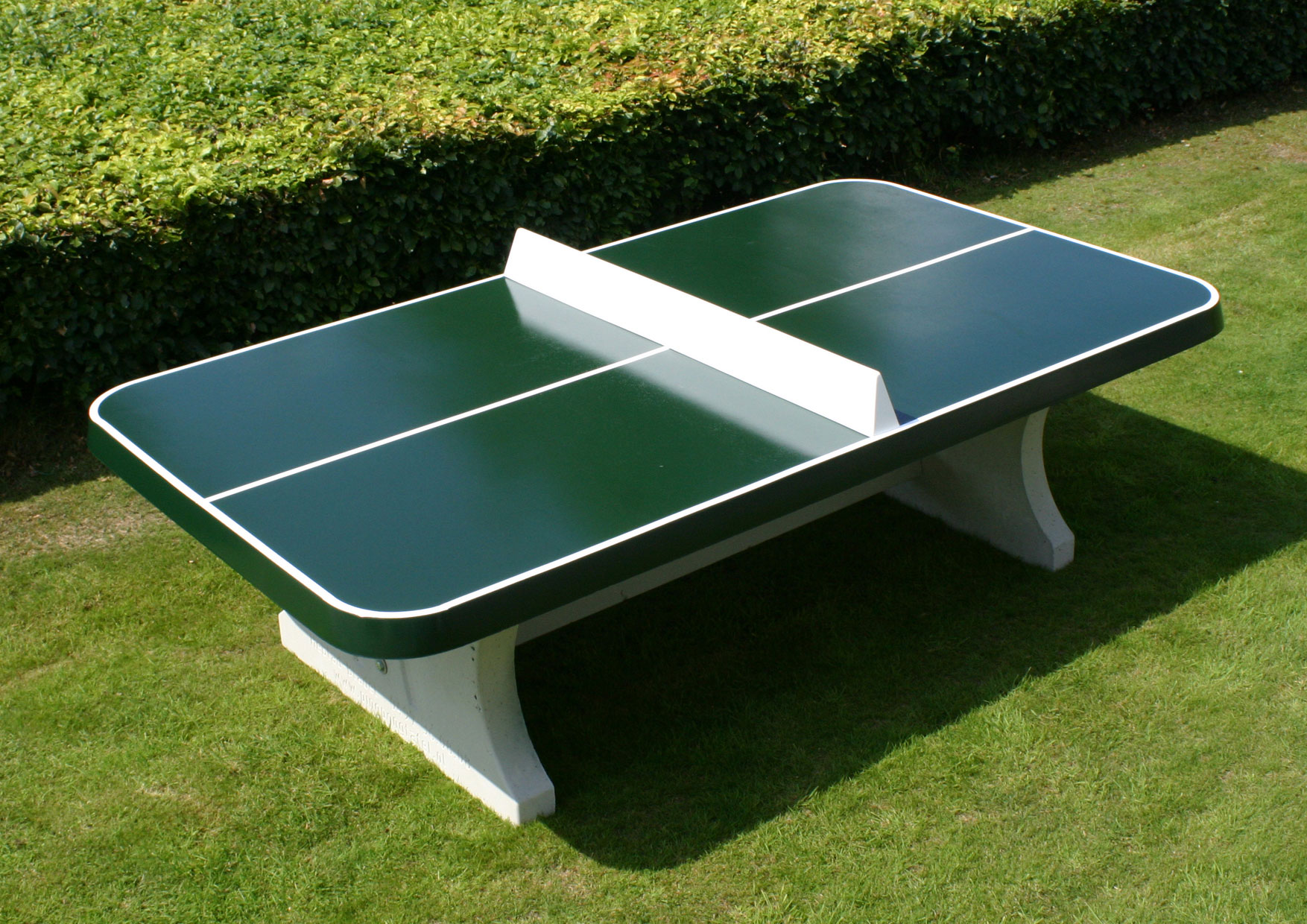 Concrete Ping-pong table green - HeBlad