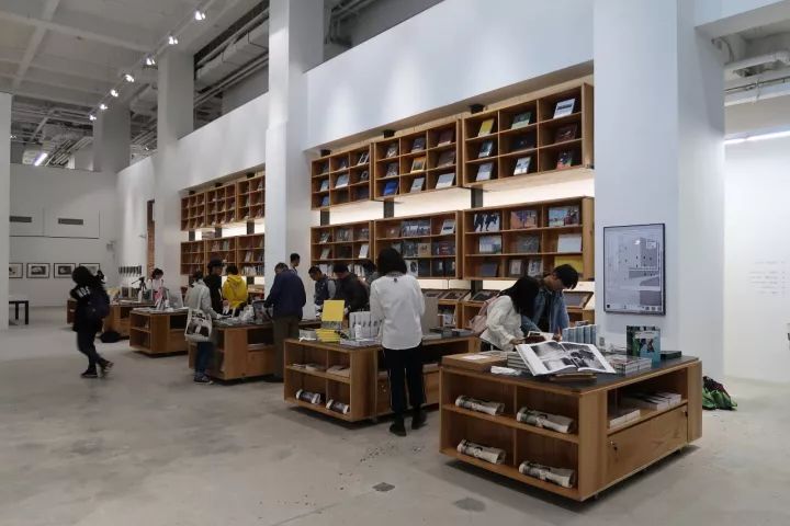 View of the Library at Three Shadows Xiamen Photography Art Centre © Marine Cabos