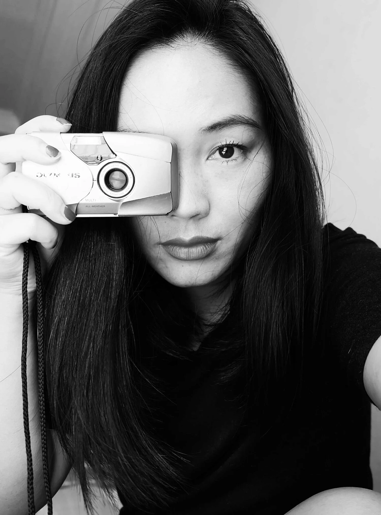 Self-portrait by Luo Yang